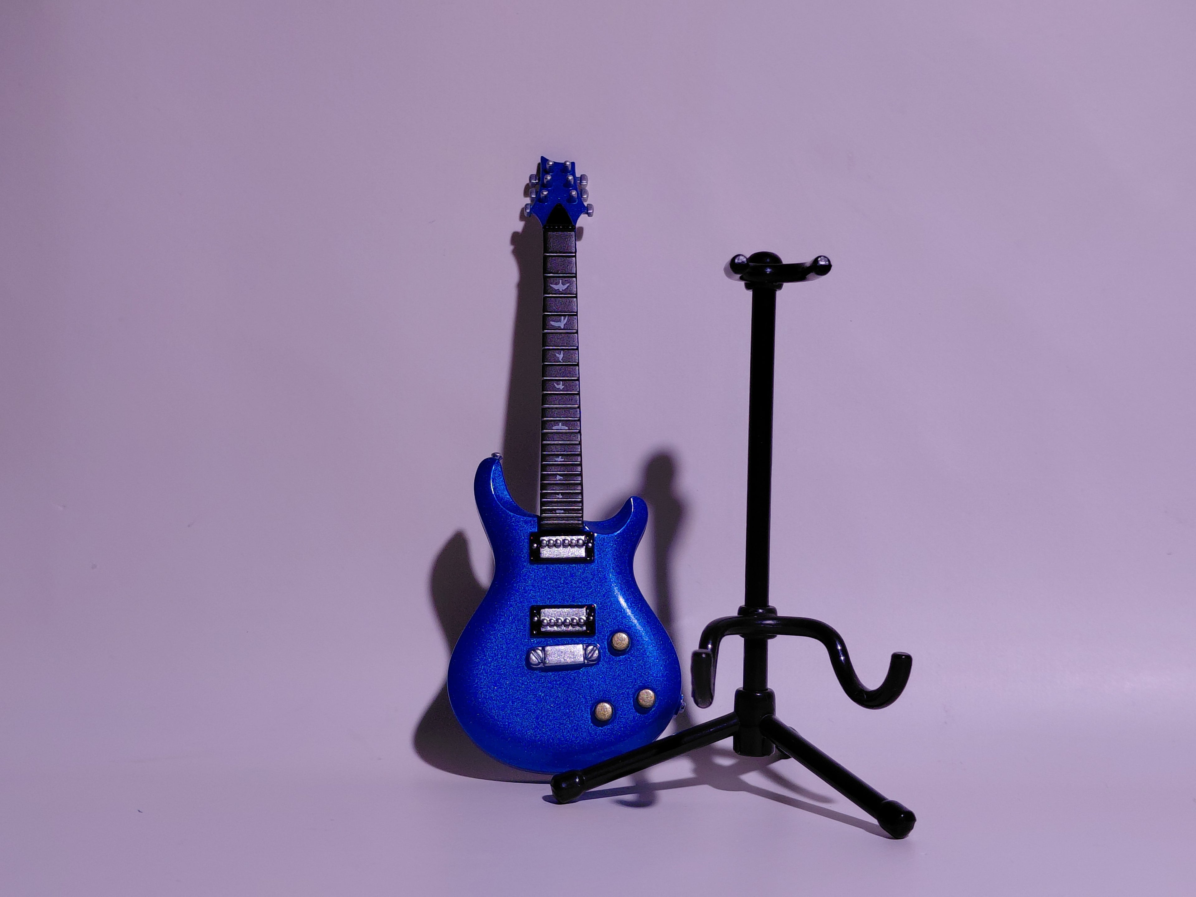 BECK Guitar Collection PRS type Figure Includes guitar and stand
