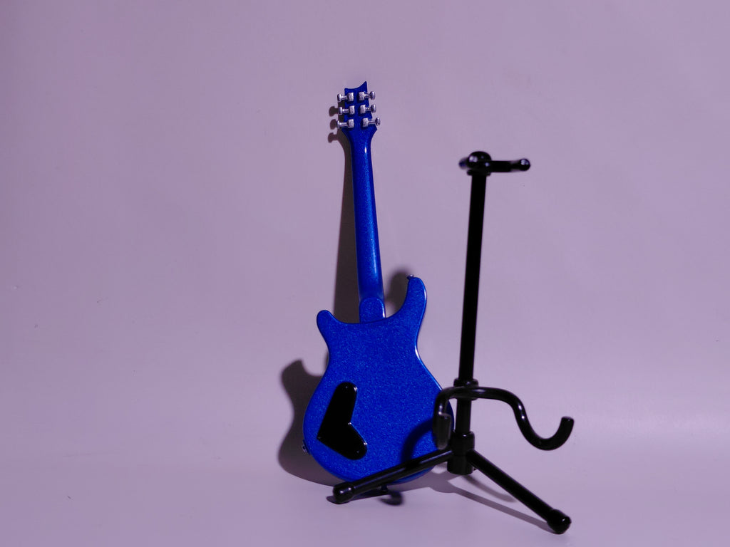 BECK Guitar Collection PRS type Figure Includes guitar and stand