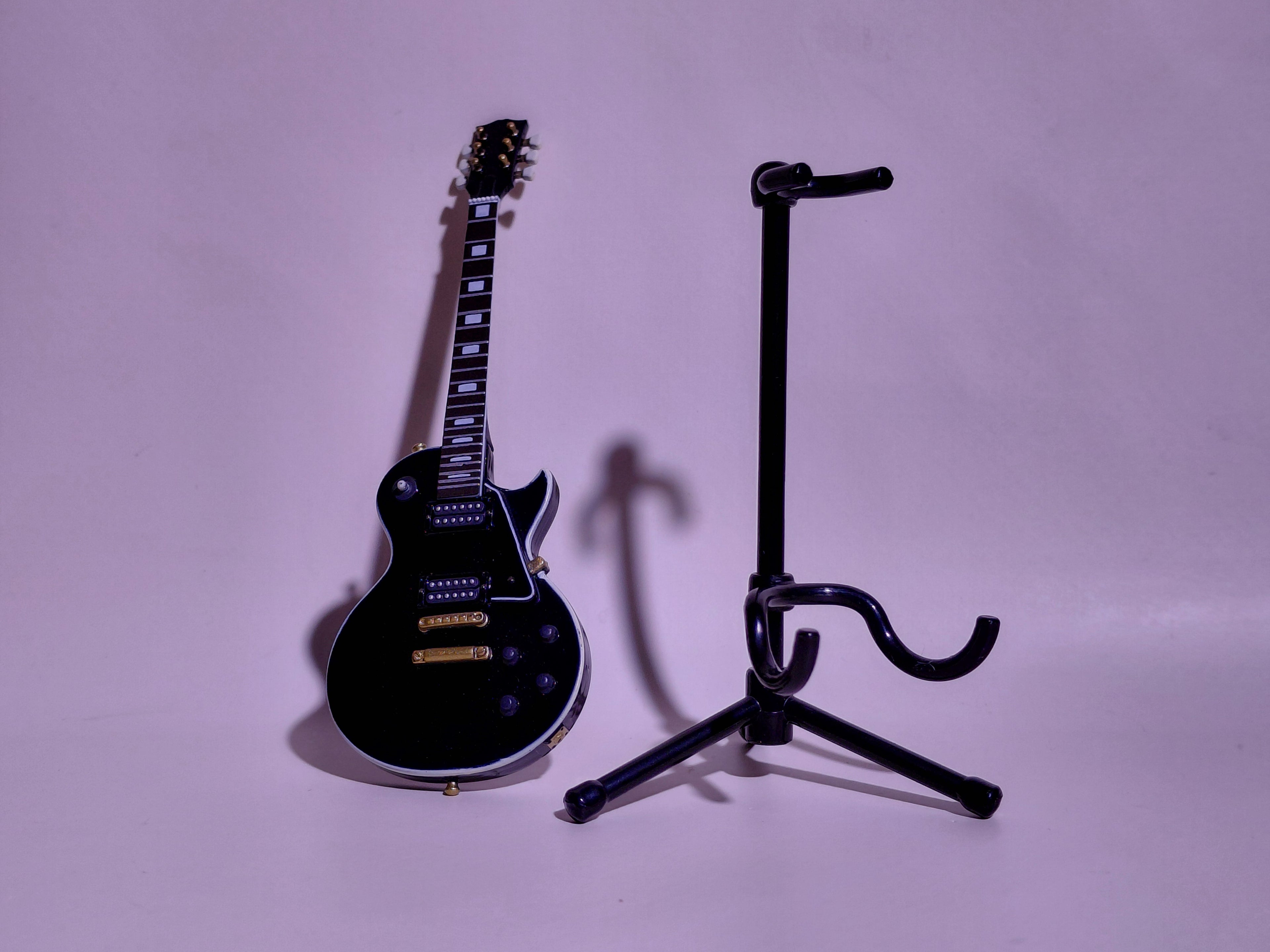 BECK Guitar Collection Les Paul Figure Includes guitar and stand