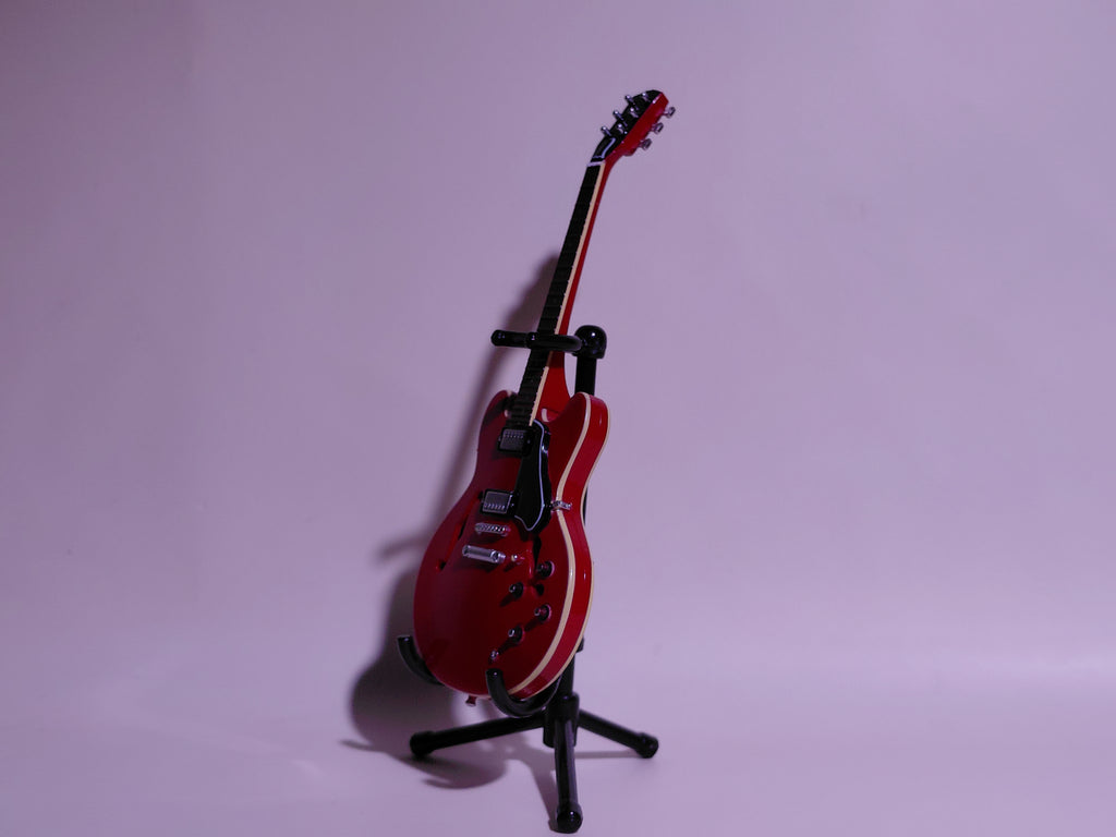 BECK Guitar Collection Gibson ES-335 Figure Includes guitar and stand