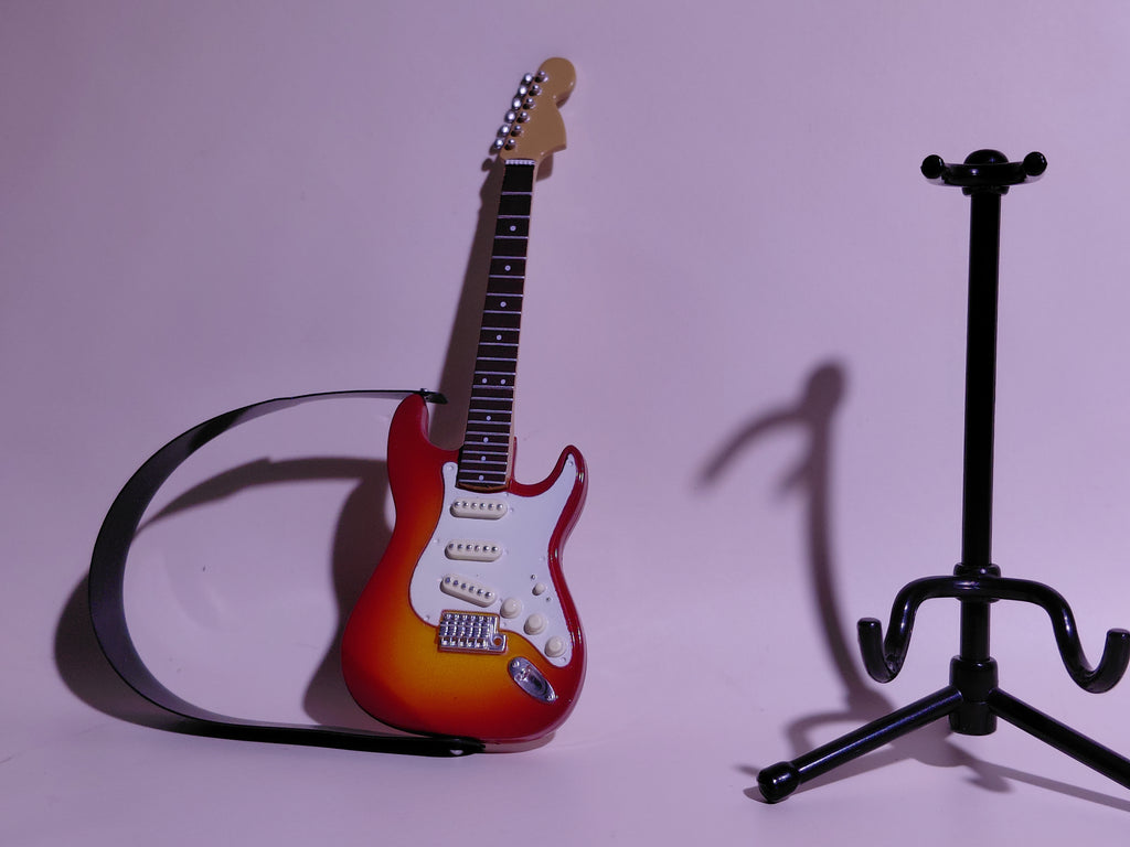 Stratocaster Type B [Hyodo Model] 5th-⑥ ★BECK Guitar Collection - Acoustic Guitar Special - ★Guitar Miniature ★Guitar Figure ★1/12 Scale ★Fender ★Stratocaster
