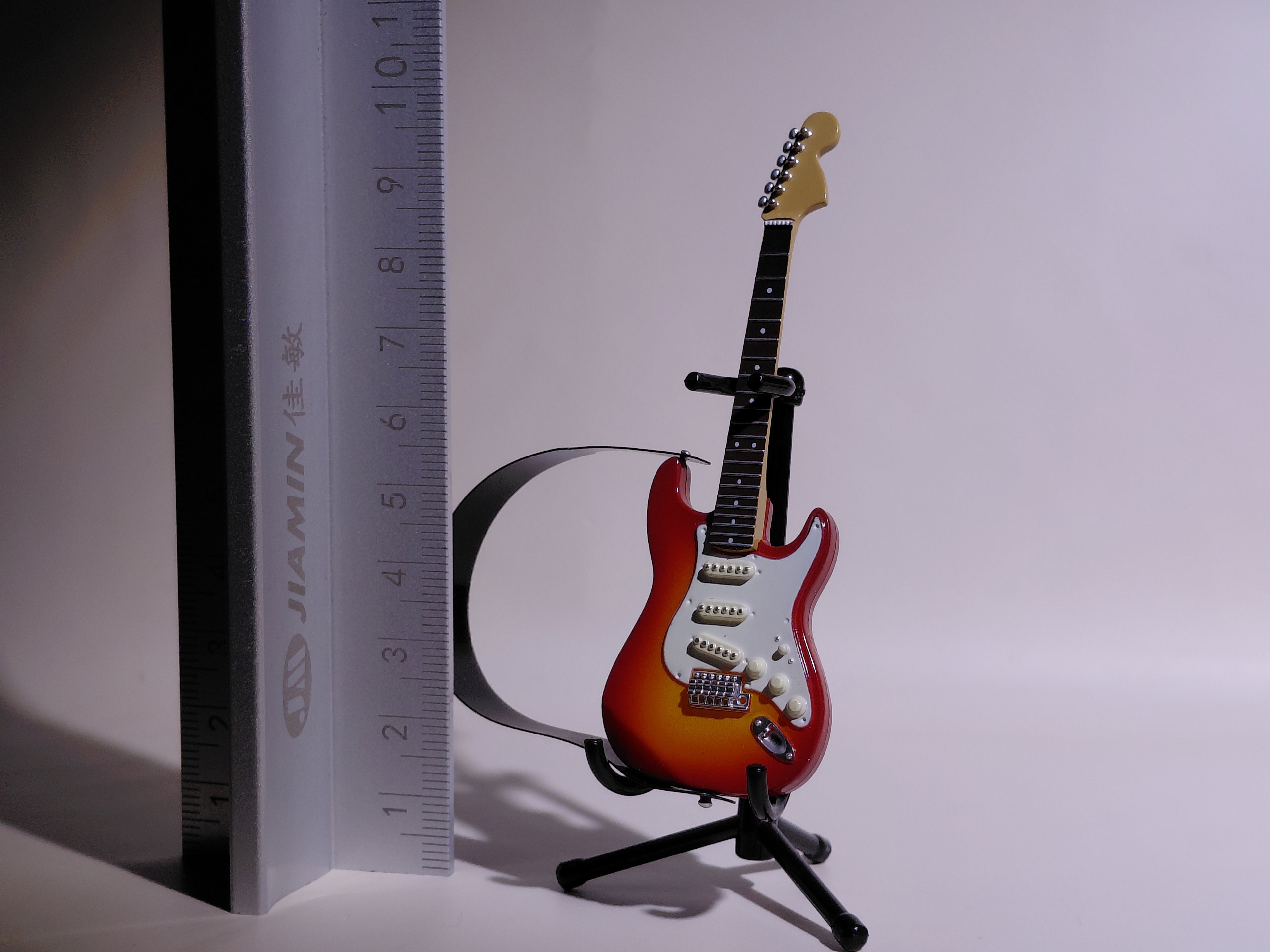 Stratocaster Type B [Hyodo Model] 5th-⑥ ★BECK Guitar Collection - Acoustic Guitar Special - ★Guitar Miniature ★Guitar Figure ★1/12 Scale ★Fender ★Stratocaster