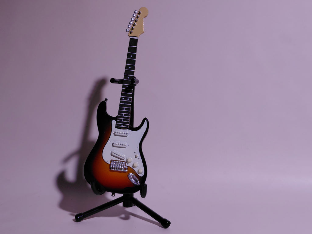 BECK Guitar Collection Jaguar Type 3 Figure Includes guitar and stand