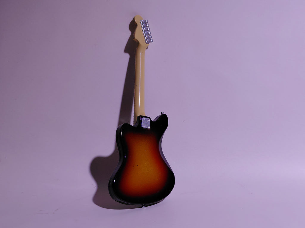 BECK Guitar Collection Jaguar Type 3 Figure Includes guitar and stand