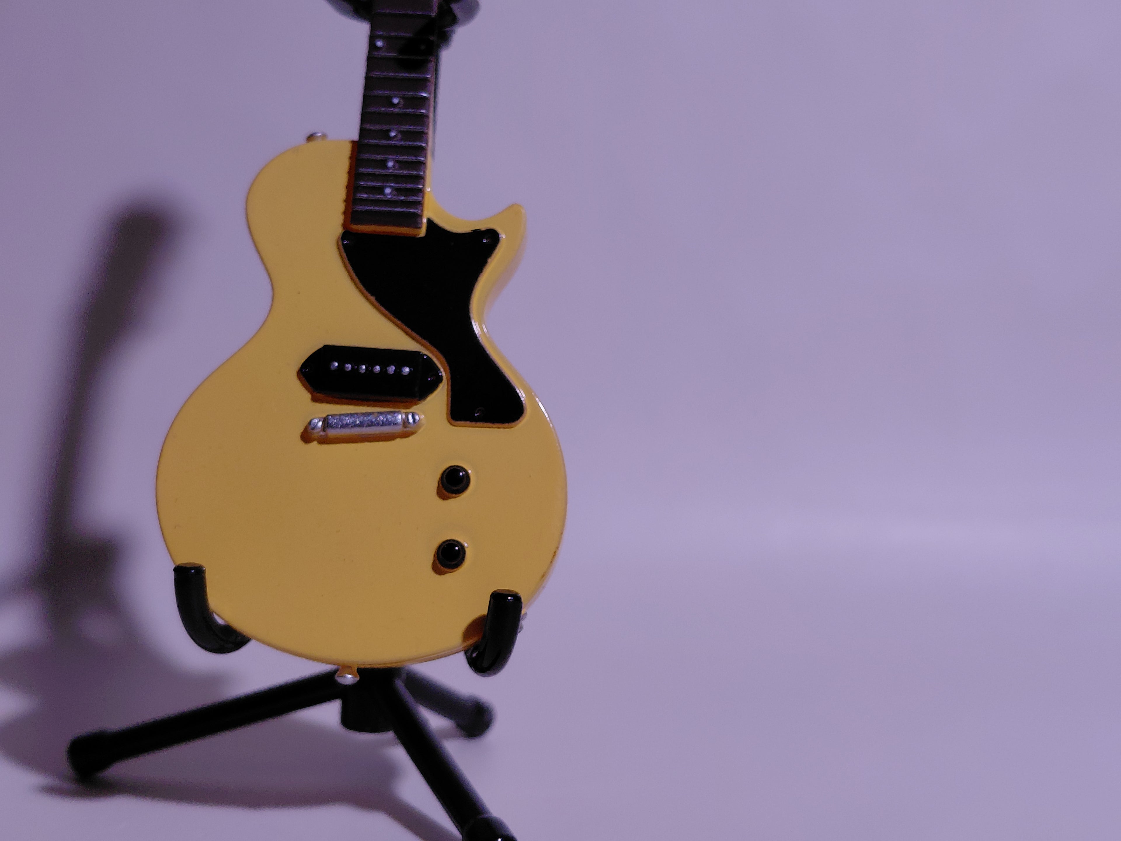 BECK Guitar Collection Electric Guitar, Les Paul Jr. Type, TV Yellow Includes guitar and stand