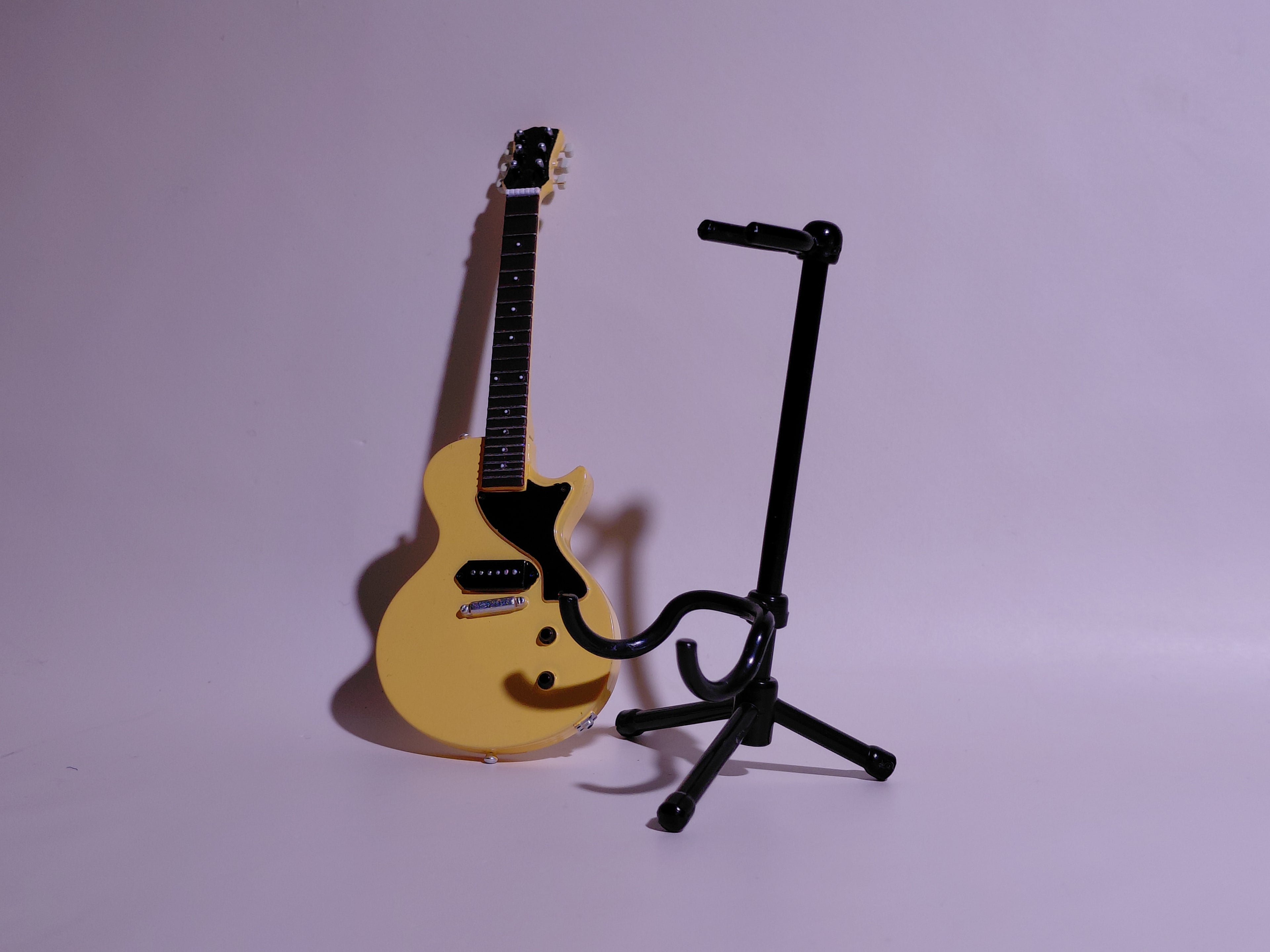 BECK Guitar Collection Electric Guitar, Les Paul Jr. Type, TV Yellow Includes guitar and stand