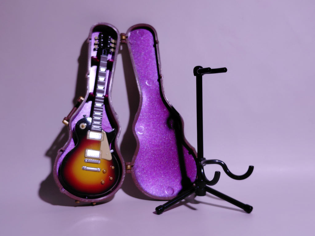 BECK Guitar Collection Ryusuke Model (Les Paul Type) Includes guitar and stand + Case (Sp)
