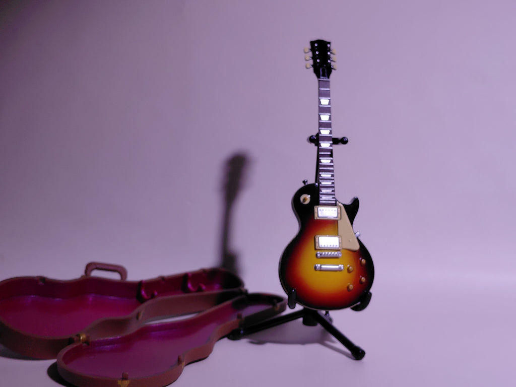 BECK Guitar Collection Ryusuke Model (Les Paul Type) Includes guitar and stand + Case (Sp)