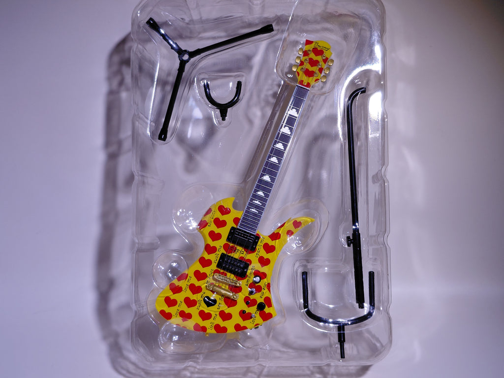 Burny MG-YH "Yellow Heart" ~hide Guitar Collection~ 1/8 Scale Official Guitar Figure ☆hide Guitar Collection ☆hide Figure FERNANDES