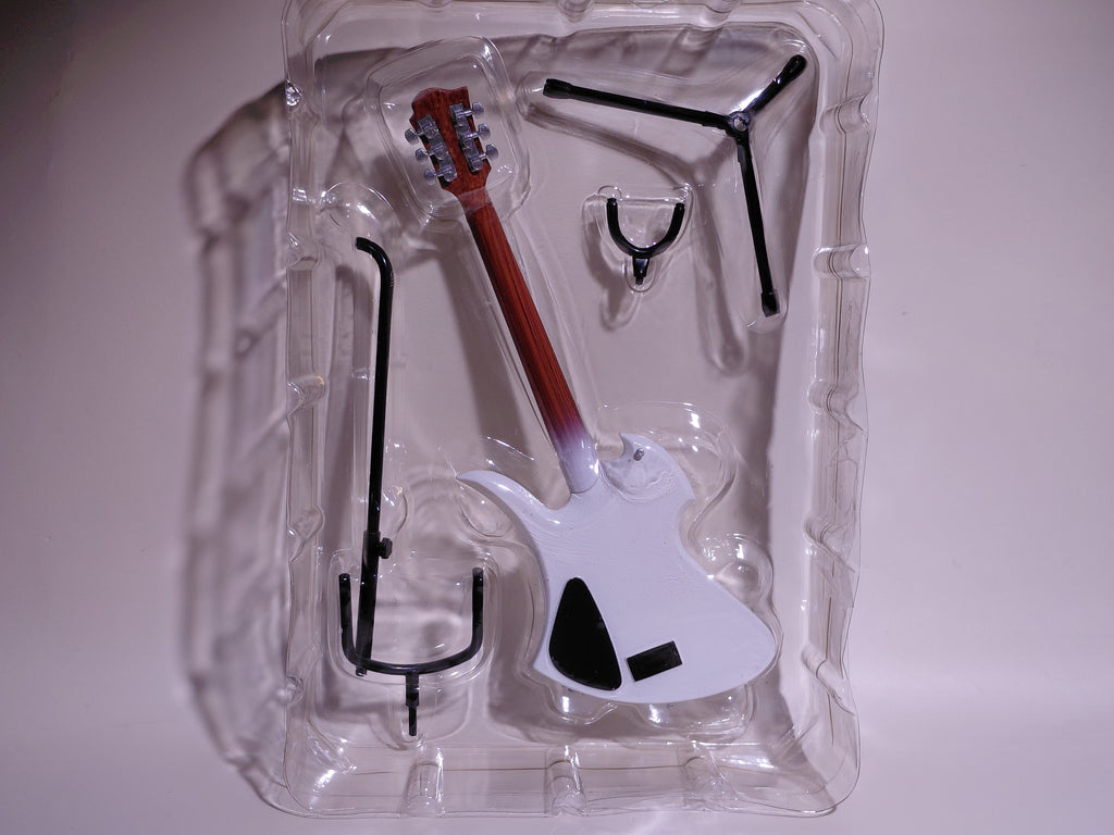Burny MG-SW "Snow White" ~hide Guitar Collection~ 1/8 Scale Official Guitar Figure ☆hide Guitar Collection ☆hide Figure FERNANDES