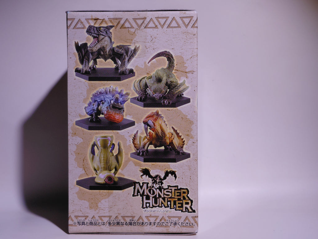 Banpresto Monster Hunter 3G Collection Figure 1: Green Nargacuga (new in box)