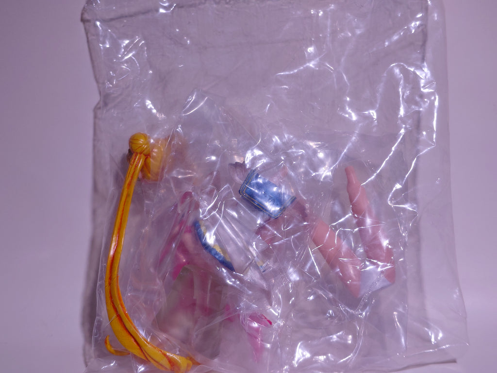 HGIF Pretty Guardian Sailor Moon World 4: Sailor moon Figure Bandai (2003 Original)
