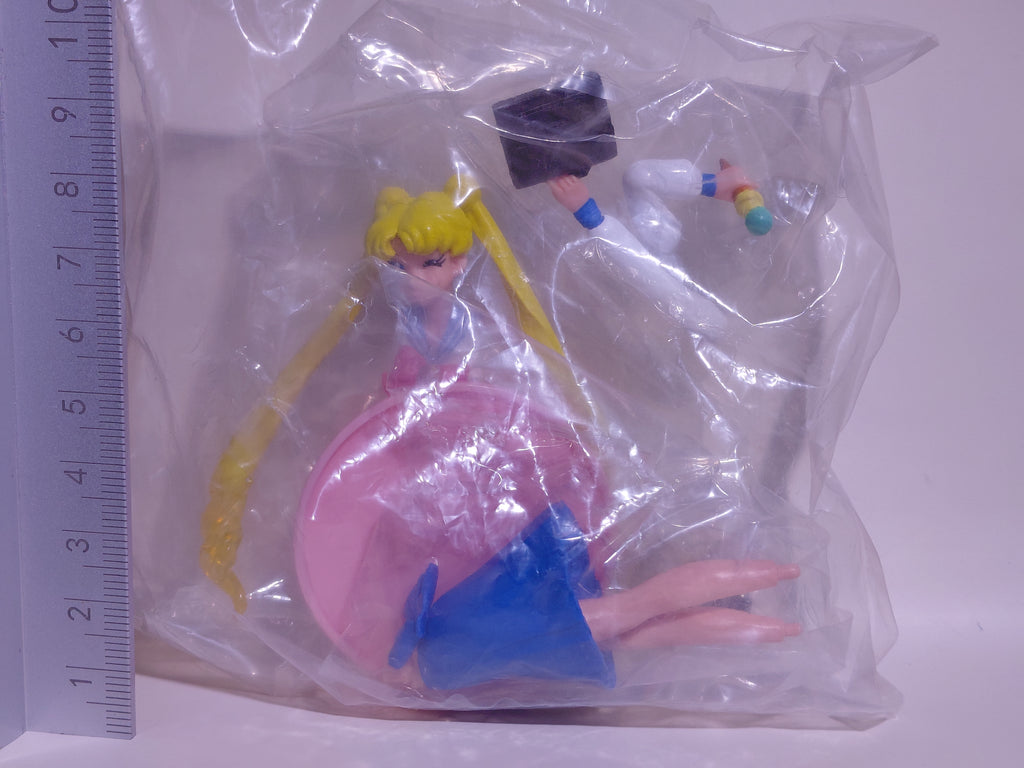 Usagi Tsukino School Uniform HGIF Sailor Moon (2003 Original)