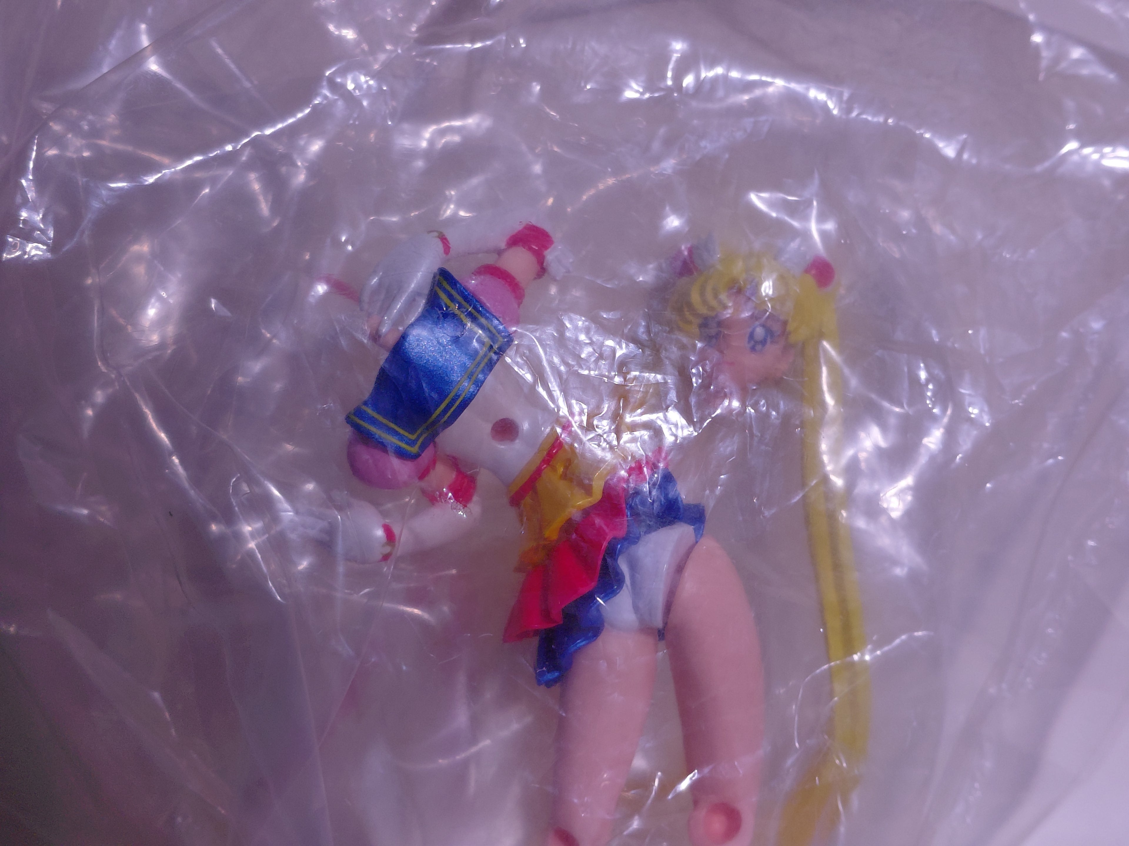 HGIF Sailor Moon World 5 Eternal Sailor Moon Figure (2003 Original)