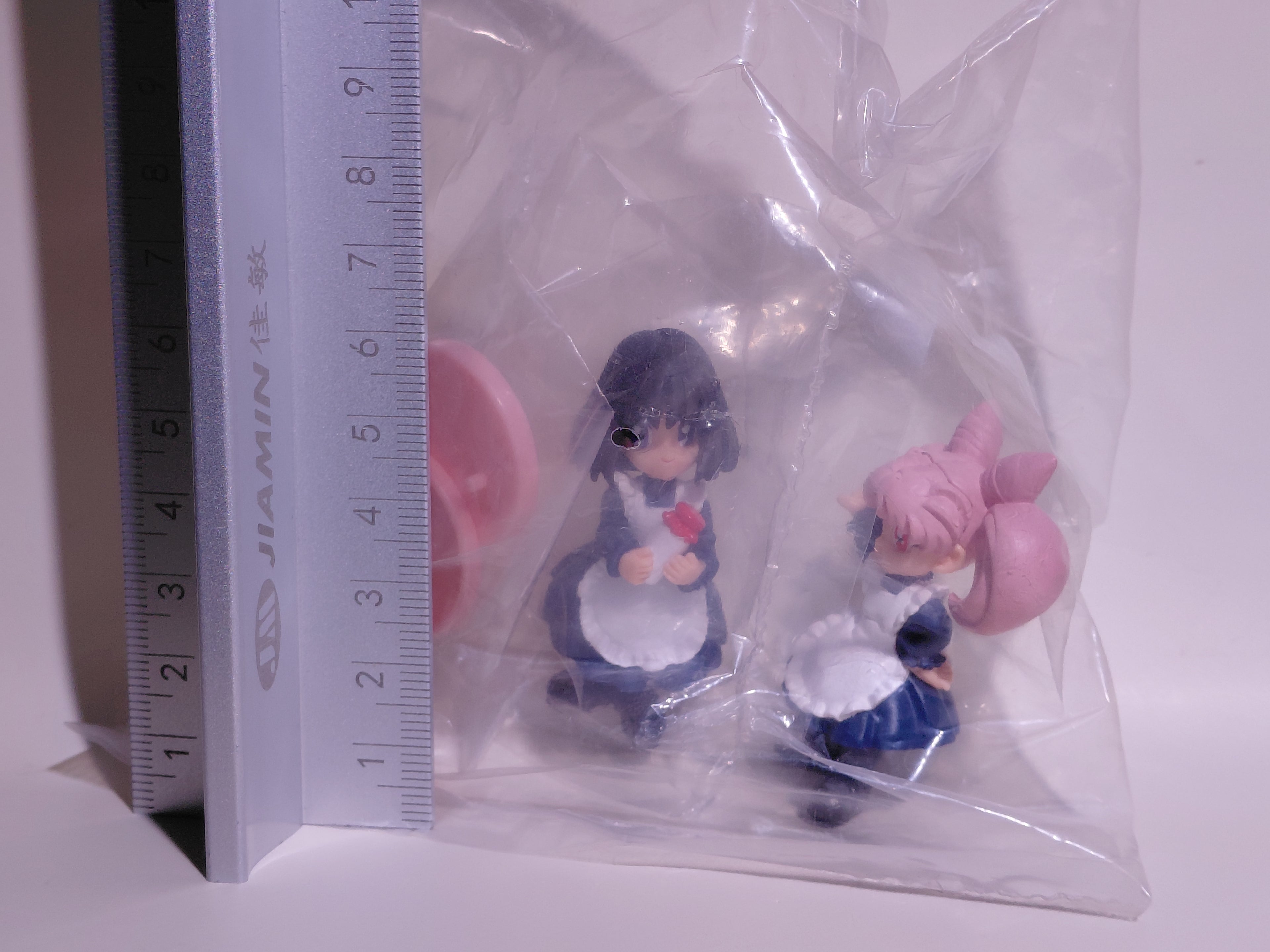 HGIF Sailor Moon World 5 Eternal Sailor Moon Figure - Chibiusa & Hotaru Tomoe (child) (2003 Original)