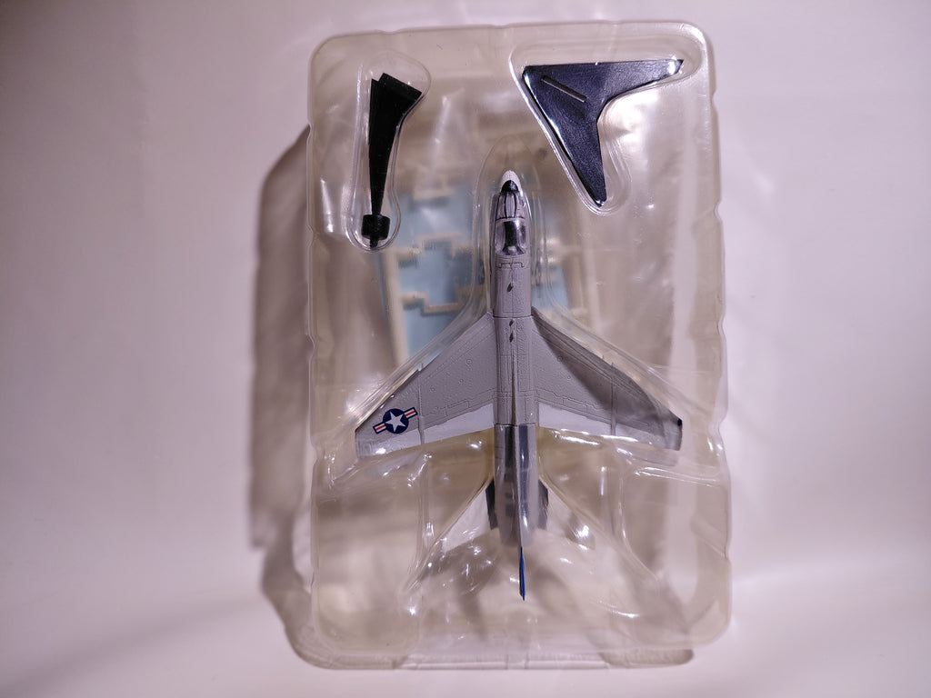 1/144 F-toys U.S.NAVY Collection vol.1 #3a A-7E Corsair II U.S.NAVY VA-113 Stingers