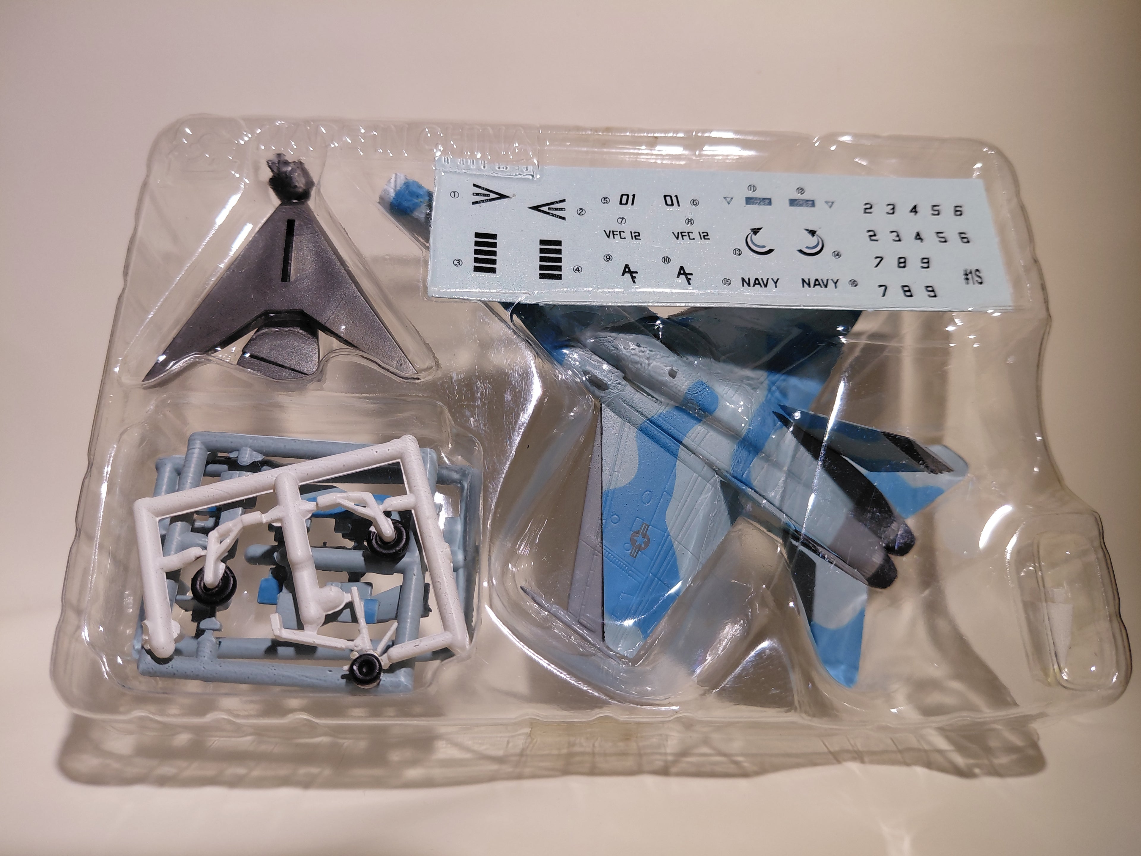 1/144 F-Toys Acroteam 2 #1S F/A-18 HORNET US NAVY "Aggressor"Adversary Squadron