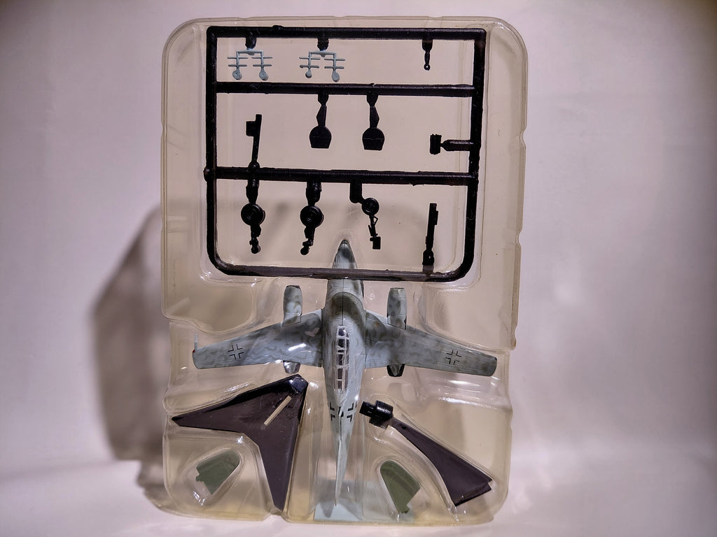 Me262B 1/144 03B Luftwaffe 11th Night Fighter Aviation 10th Squadron Early Jet Collection F-Toys