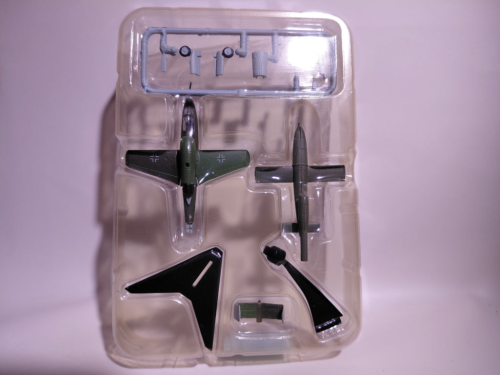 1/144 F-toys EARLY JET #05 Heinkel He162A/V-1 Luftwaffe "White 6" 1st Squadron