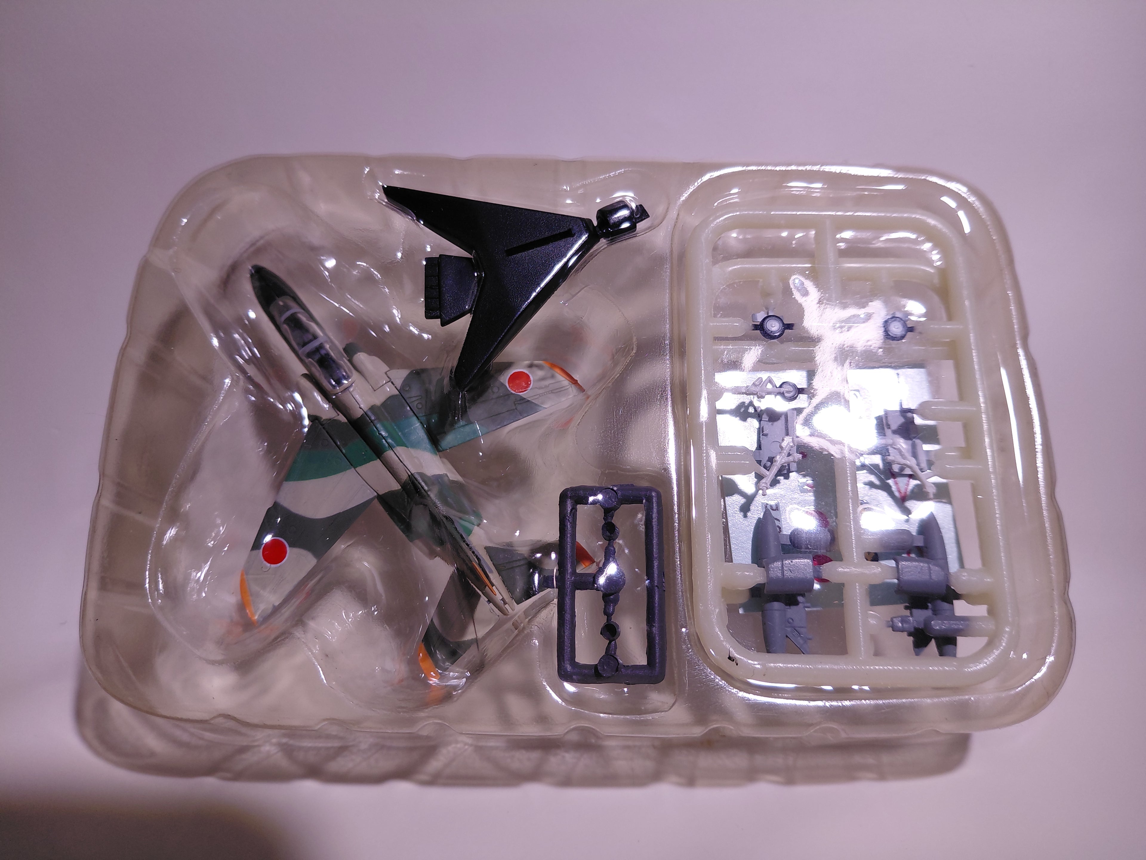 Secret itemF-toys JASDF vol.3 T-4 #2S 306th Tactical Fighter Squadron (Komatsu Air Base)