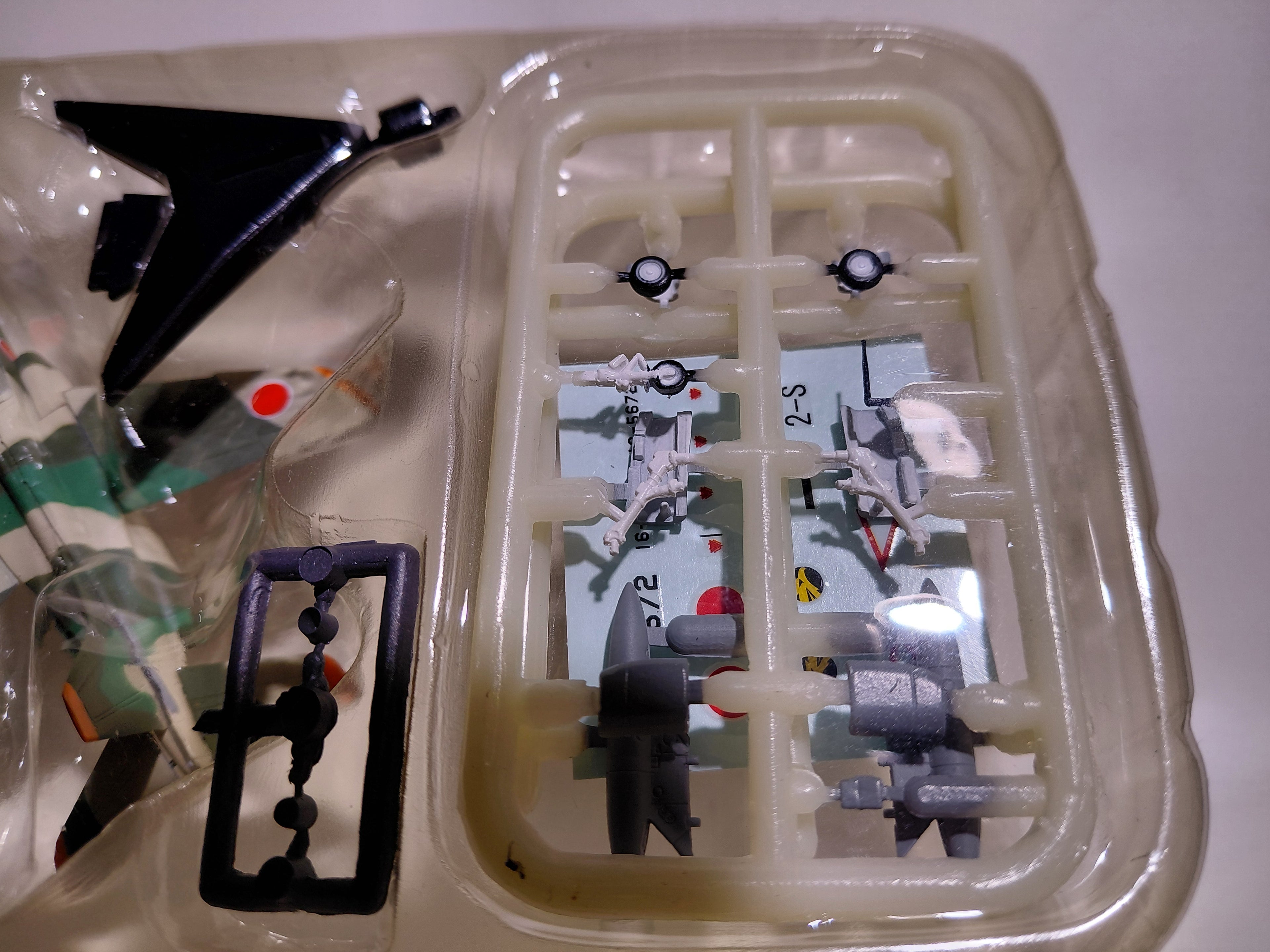 Secret itemF-toys JASDF vol.3 T-4 #2S 306th Tactical Fighter Squadron (Komatsu Air Base)