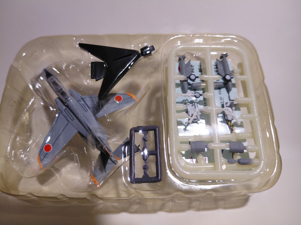 F-toys JASDF Collection 3 Japan Air Self-Defense Force T-4 1/144 #2a 31st Training Squadron Blue Impulse