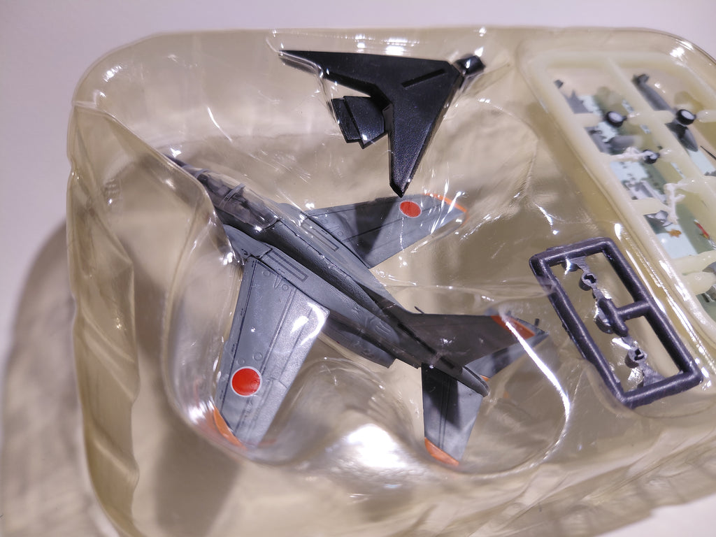 F-toys JASDF Collection 3 Japan Air Self-Defense Force T-4 1/144 #2a 31st Training Squadron Blue Impulse
