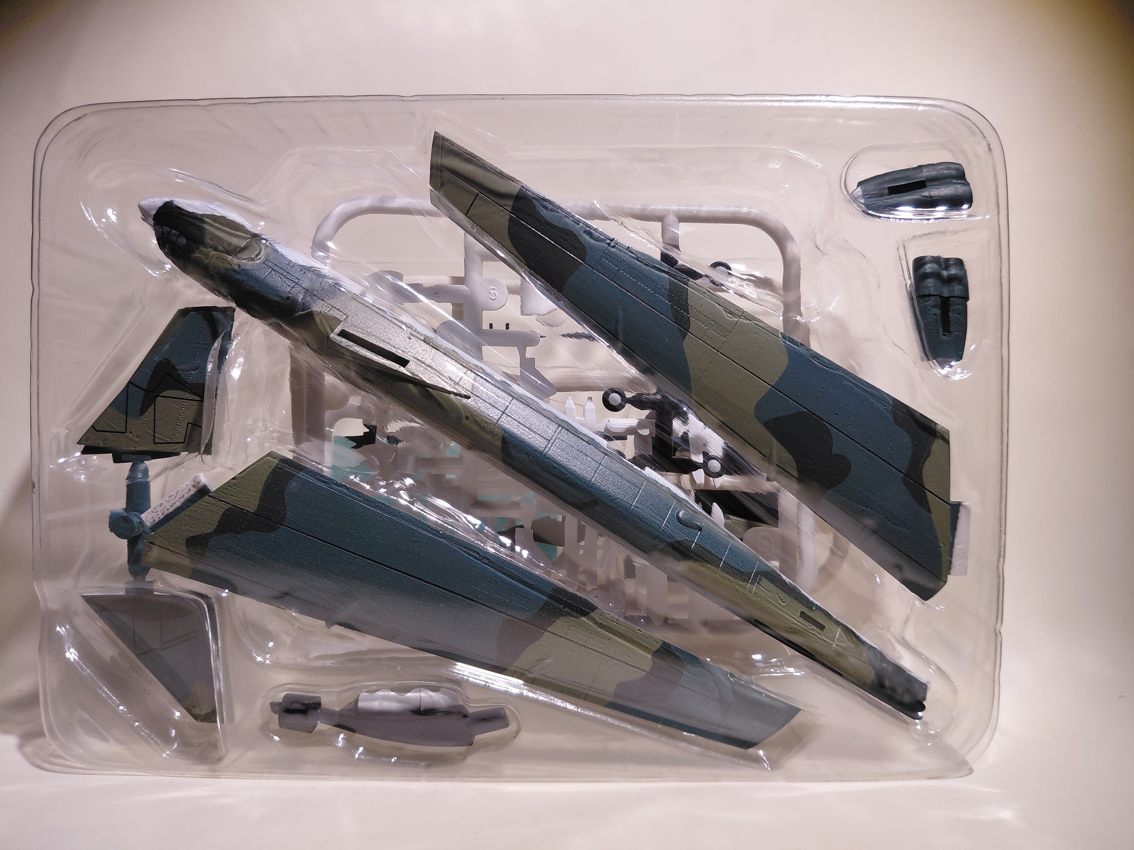 F-TOYS 1/300 Stategic Bomber #2 B-52H Stratofortress 319th Bomb Wing