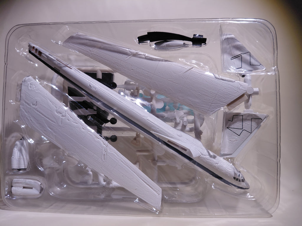 F-TOYS 1/300 Stategic Bomber #5.B-52H Stratfortress Dryden Flight ResearchCenter