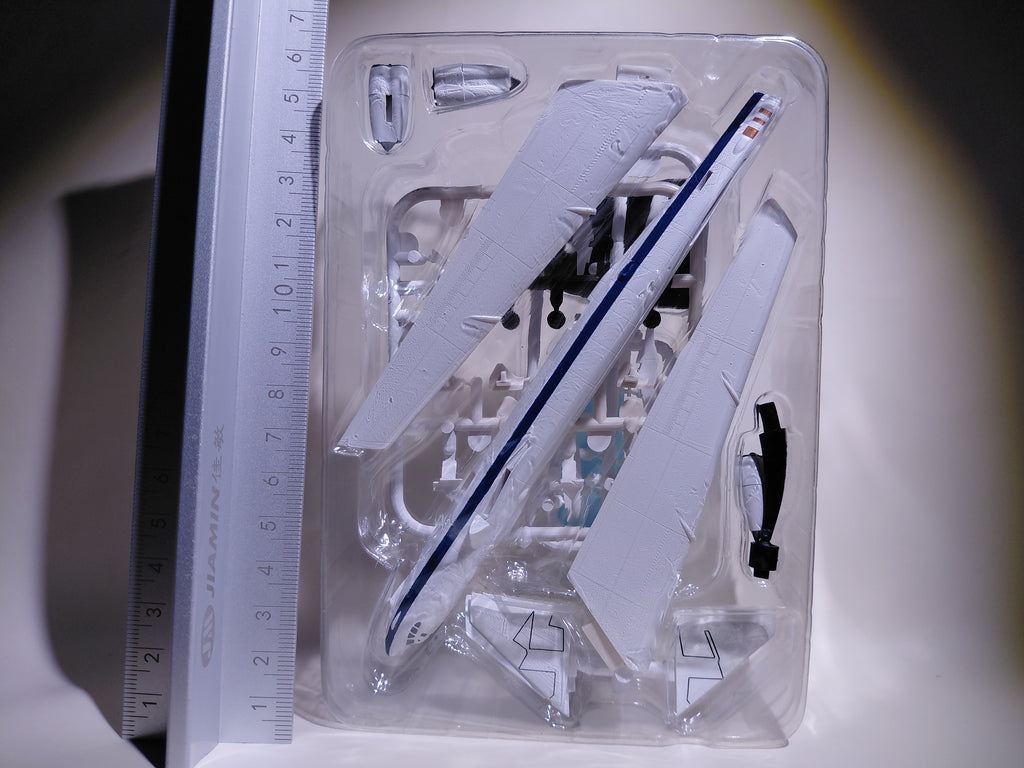 F-TOYS 1/300 Stategic Bomber #5.B-52H Stratfortress Dryden Flight ResearchCenter