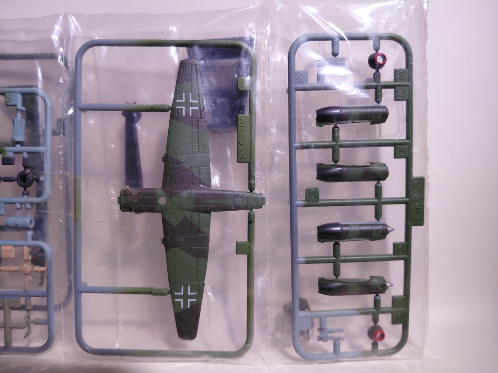 1/144 Takara Arado Ar234 Famous airplanes of the world series 02