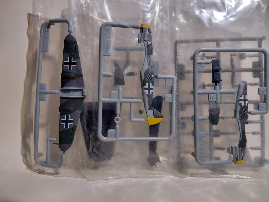 Takara 1/144 Messerschmitt Bf109E-4/7 Hasegawa Plastic Model Kit 2