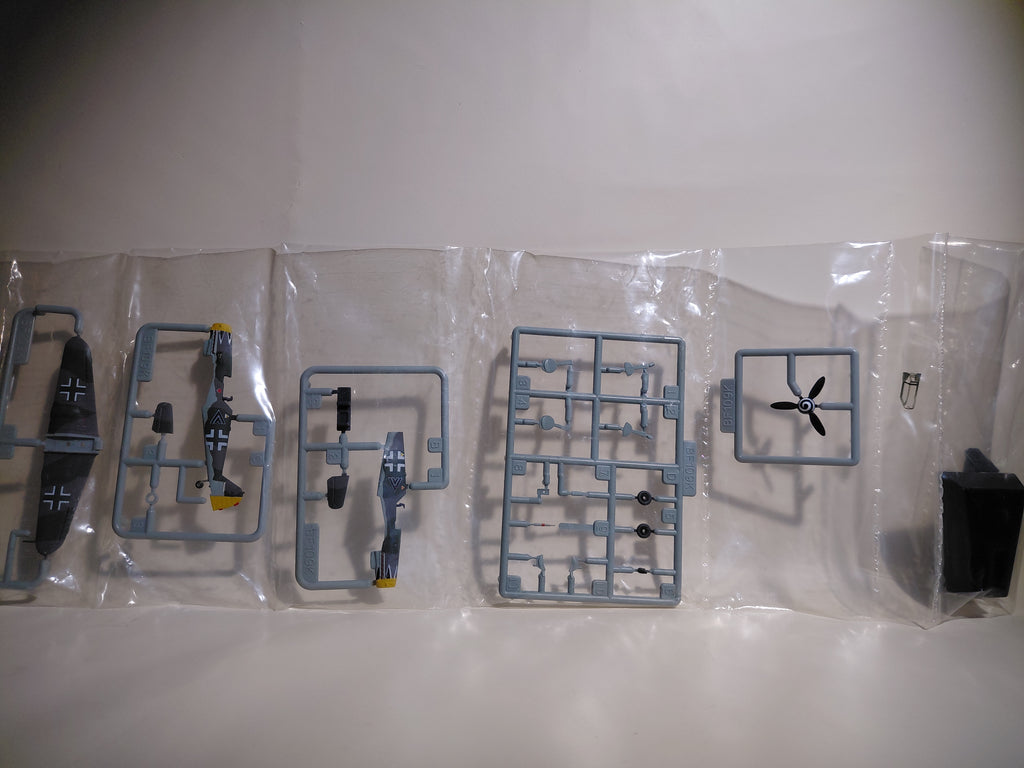 Takara 1/144 Messerschmitt Bf109E-4/7 Hasegawa Plastic Model Kit 2