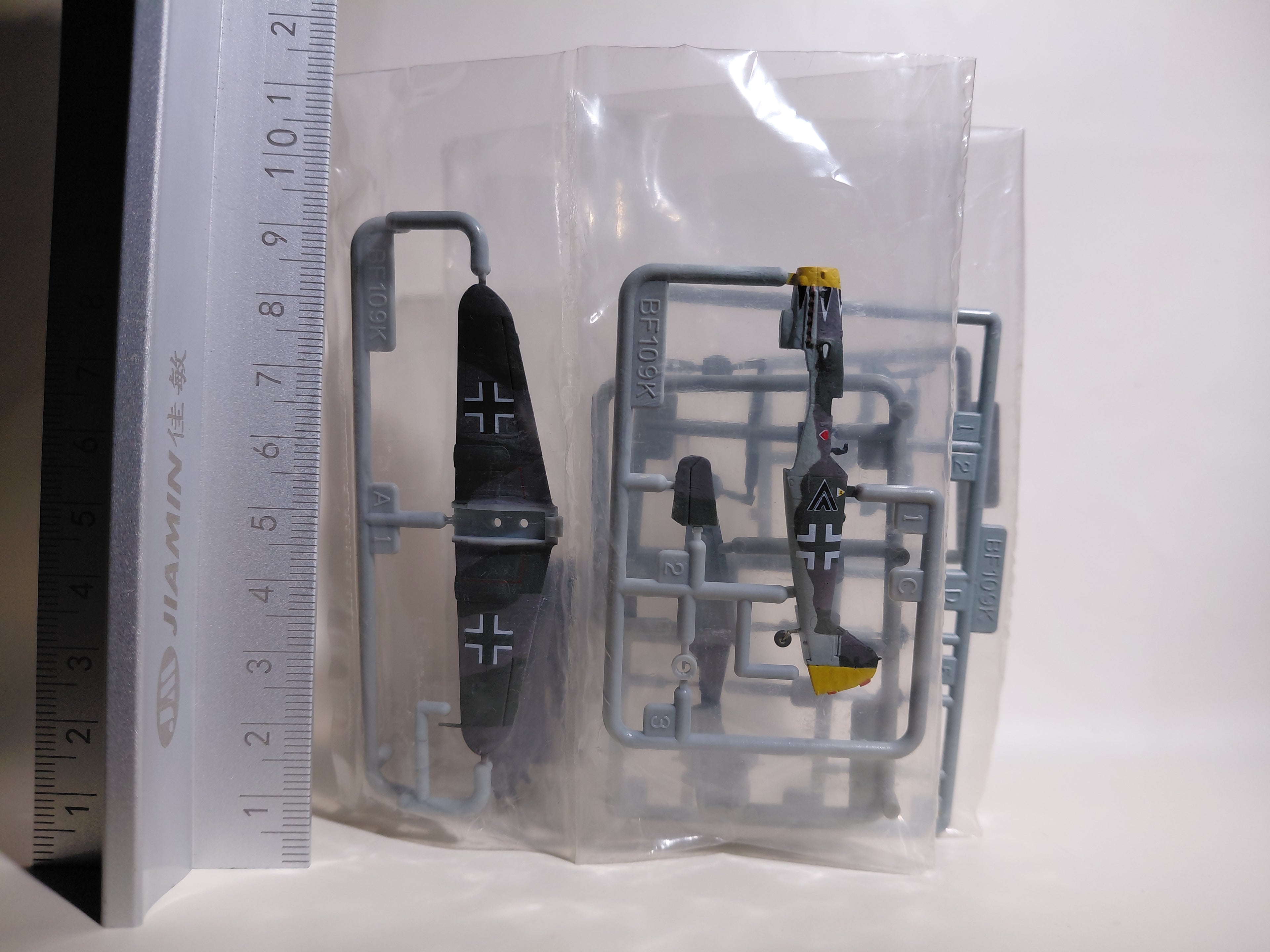 Takara 1/144 Messerschmitt Bf109E-4/7 Hasegawa Plastic Model Kit 2