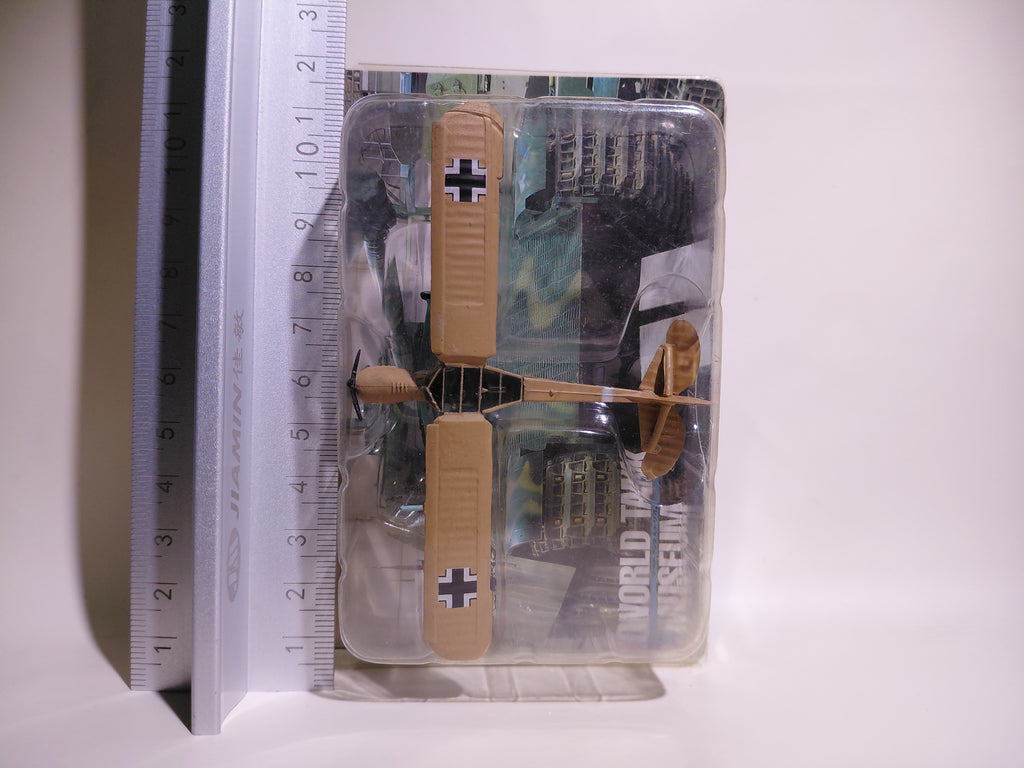 World Tank Museum 03 No. 44 Storch Desert Camouflage Germany - Takara