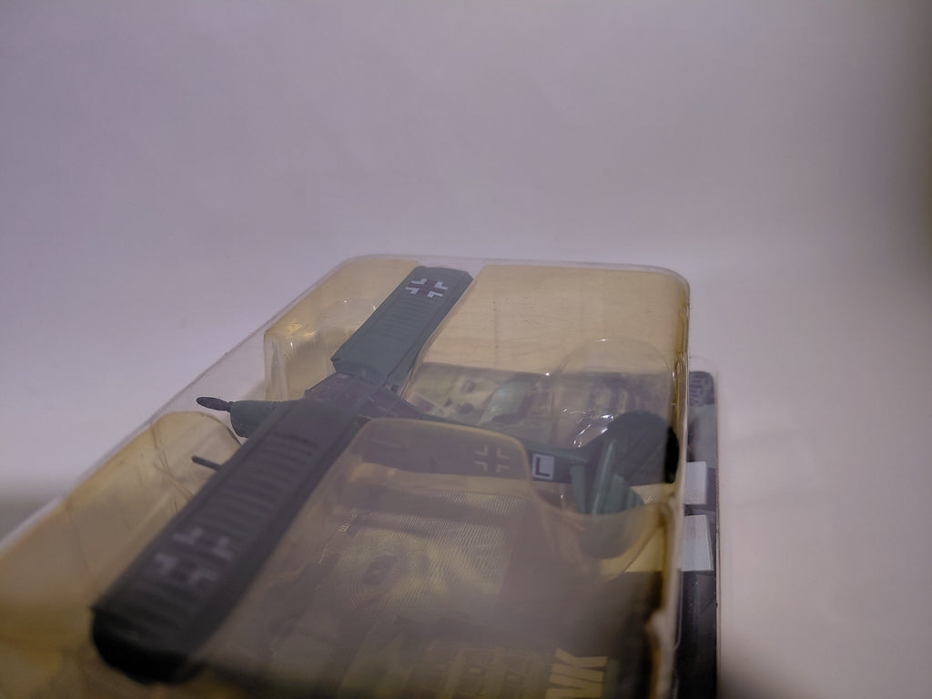 World Tank Museum 03 1/144 Fi 156 Storch Sik - Operation Grand Sasso Mussolini Rescue Takara