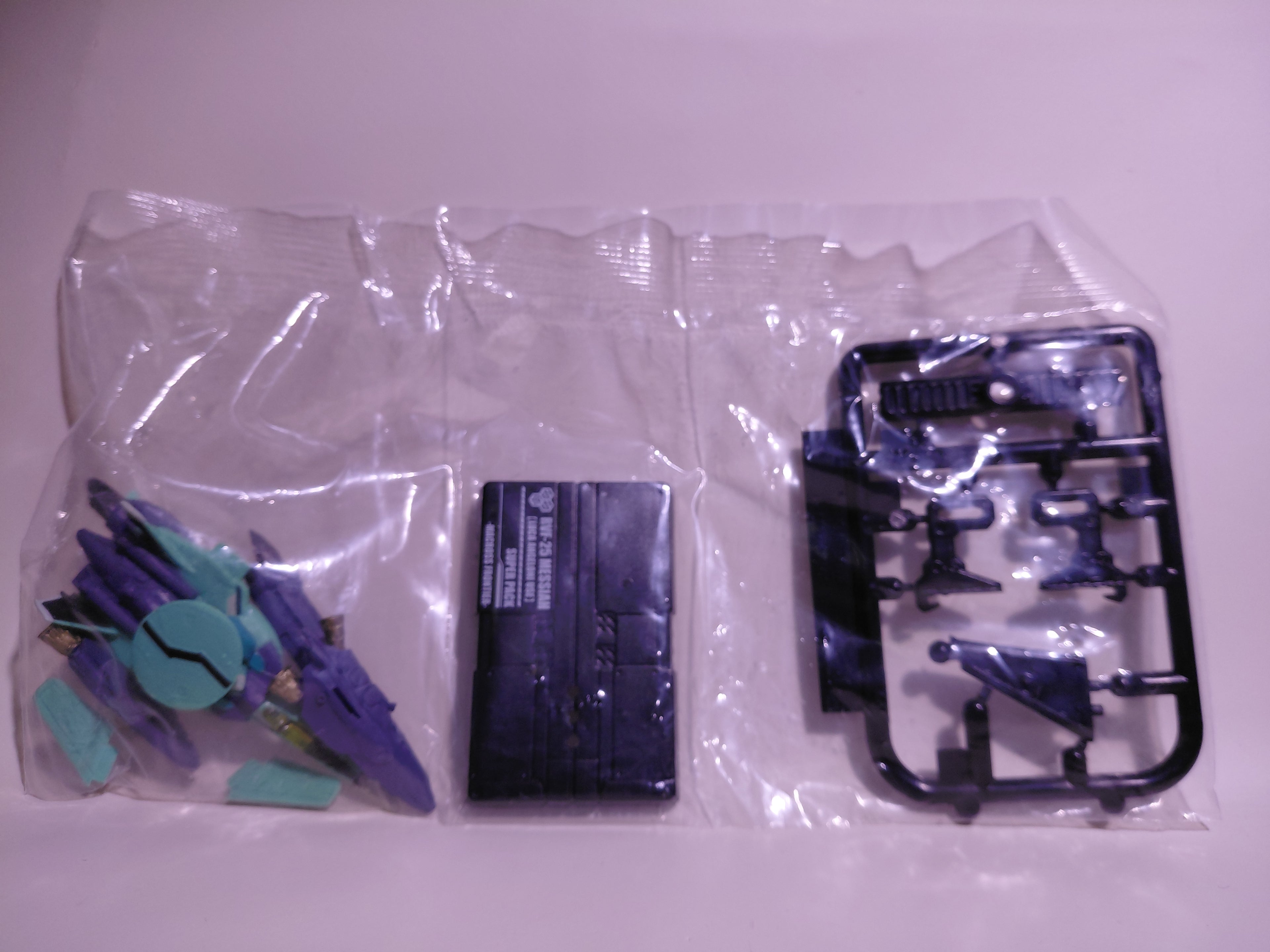Bandai Macross Fighter Collection 1/250 Scale RVF-25 Super Luca's Unit (Luca's Aircraft) Figure