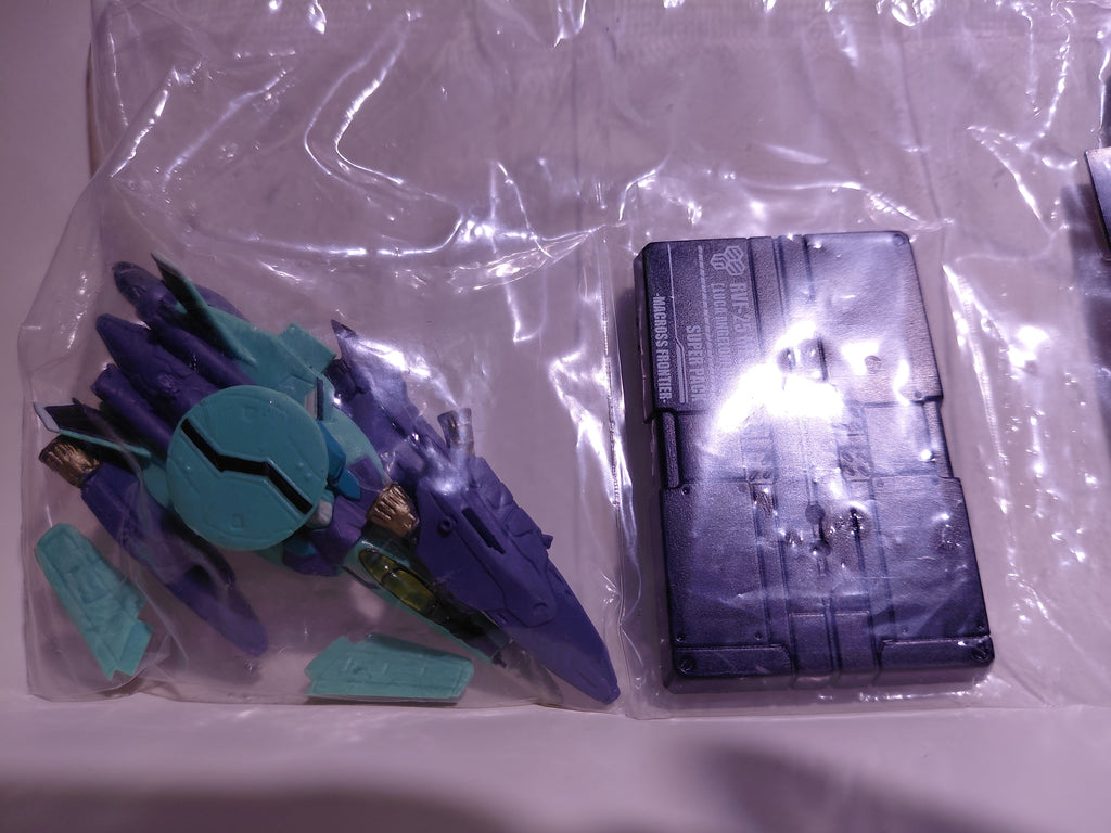 Bandai Macross Fighter Collection 1/250 Scale RVF-25 Super Luca's Unit (Luca's Aircraft) Figure