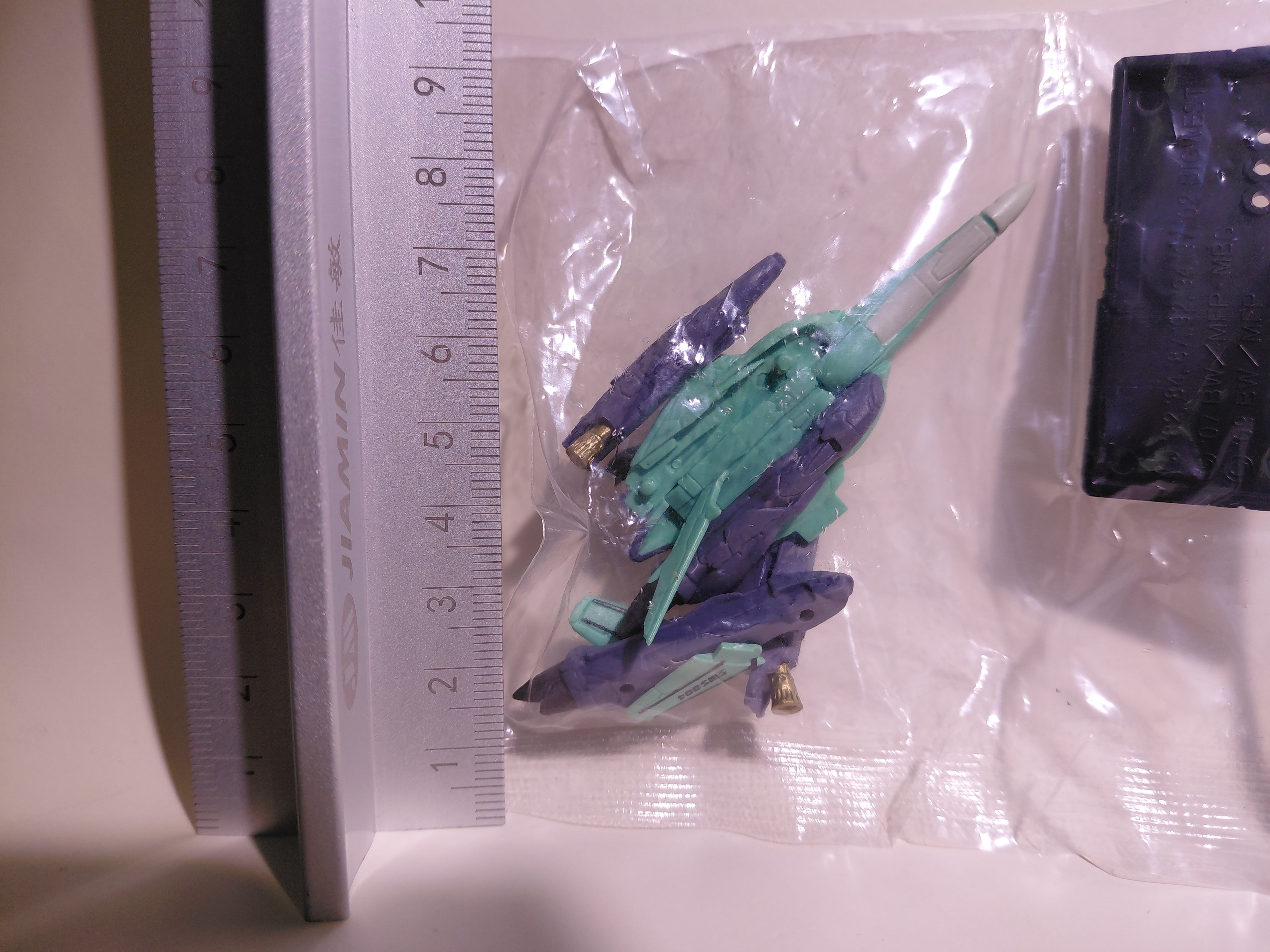 Bandai Macross Fighter Collection 1/250 Scale RVF-25 Super Luca's Unit (Luca's Aircraft) Figure