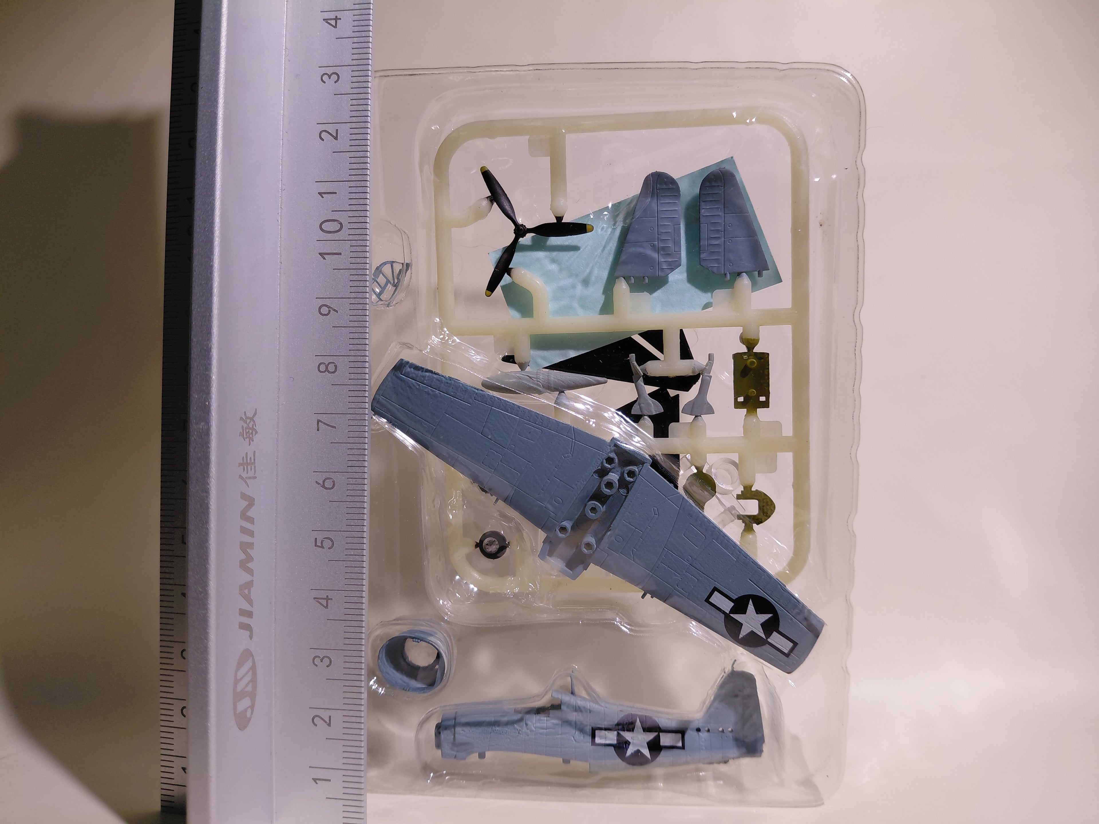 Leiji Matsumoto Battlefield Manga Collection 2. F6F Hellcat - The Mountain Where Revenge Was Buried - Unassembled 1/144 Scale Model Kit - Plastic Model Kit - F-toys