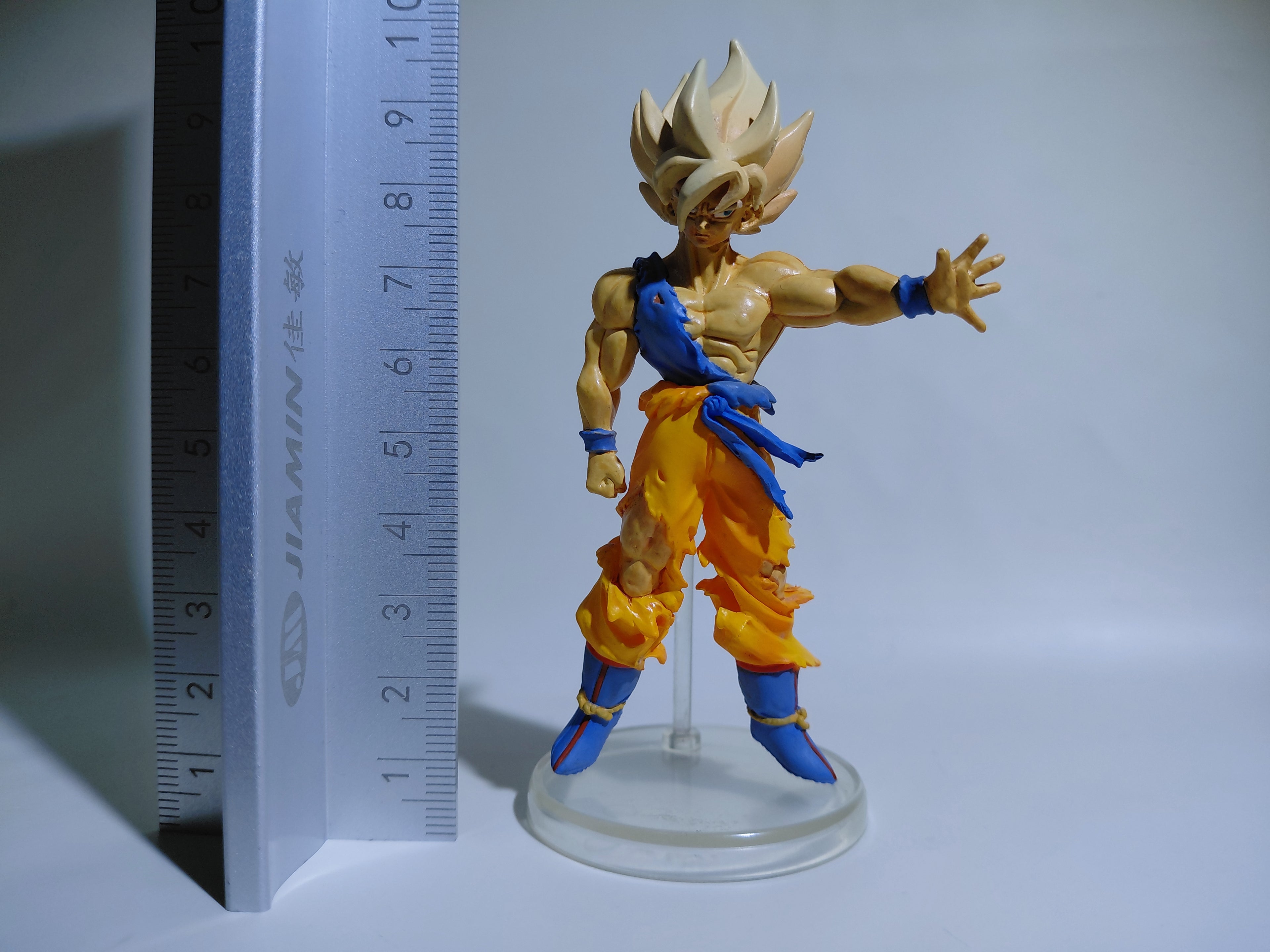 Bandai HG Dragon Ball Z 2: Legendary Super Saiyan Saga -Goku