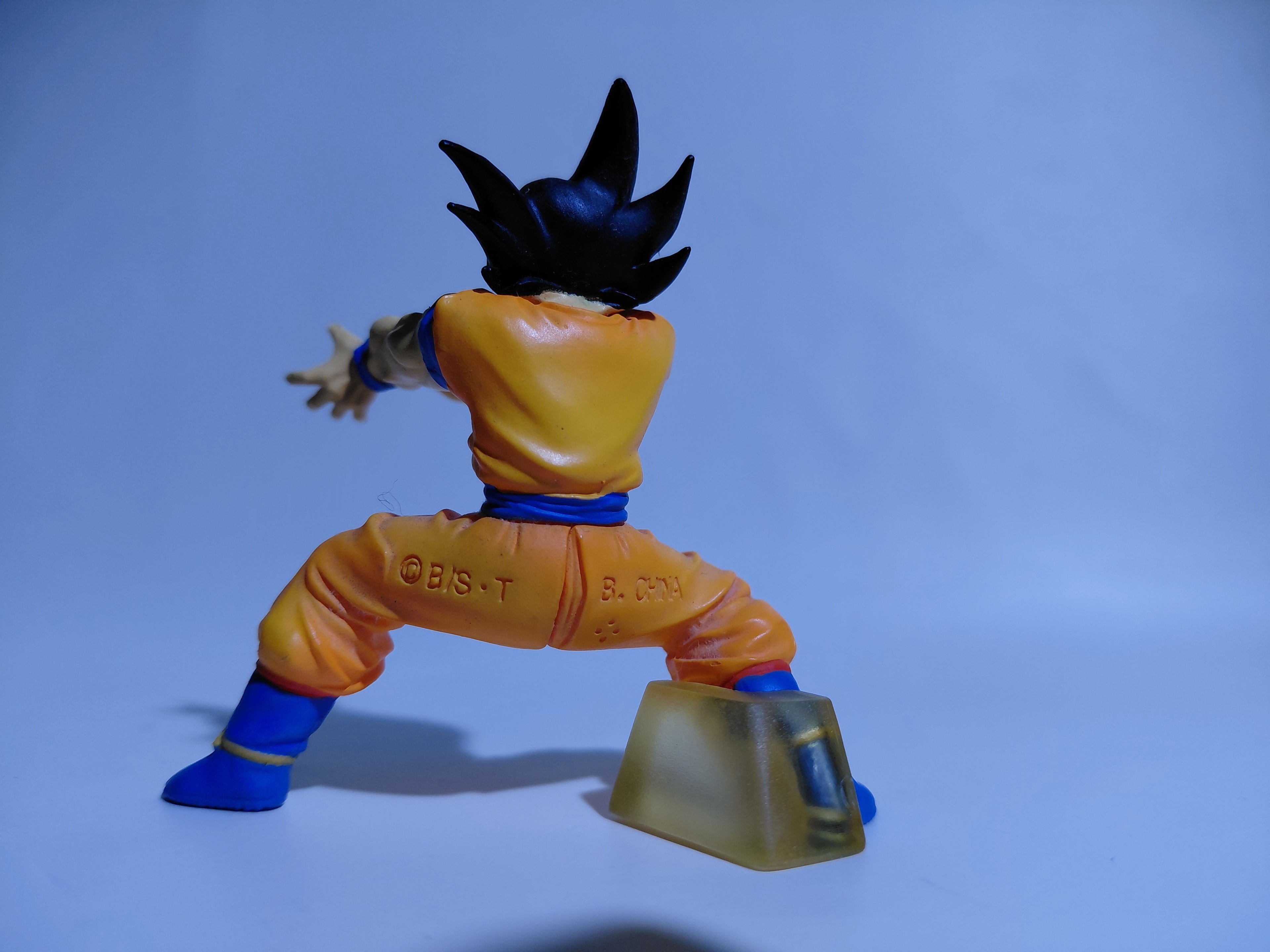 Bandai HG Dragon Ball Z 2: Legendary Super Saiyan Saga - Son Goku Figure Kamehameha Pose