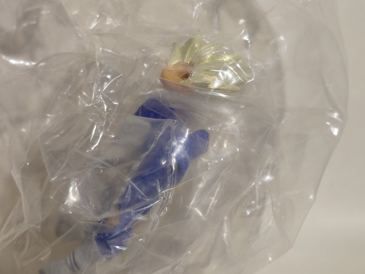 Bandai Dragon ball Z HG Gashapon Figure Part 13 : The Return of Metal Cooler Arc HG Vegeta (SS)