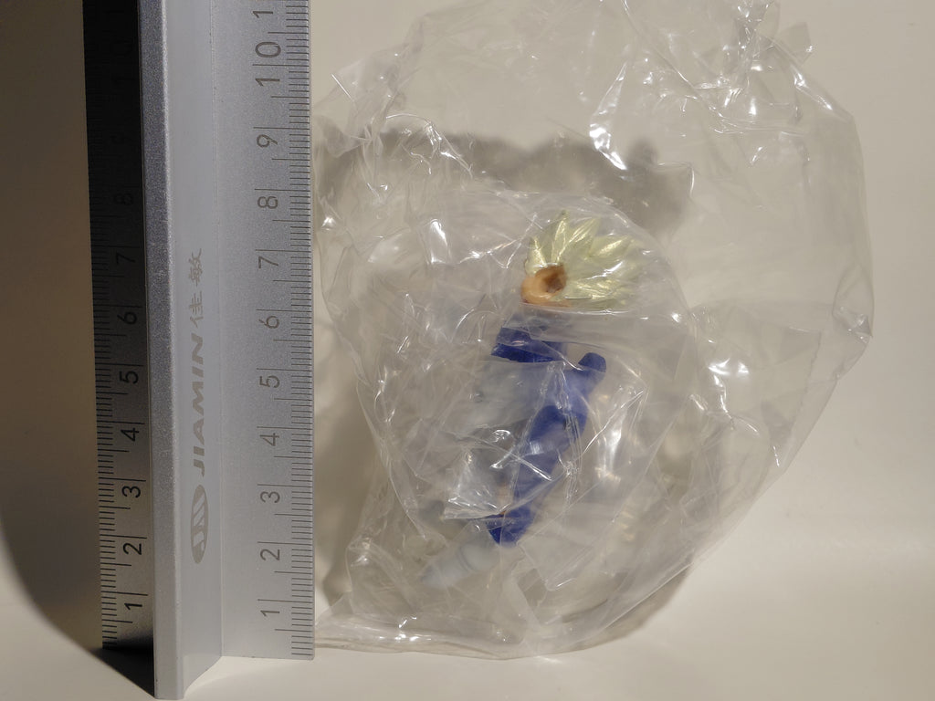 Bandai Dragon ball Z HG Gashapon Figure Part 13 : The Return of Metal Cooler Arc HG Vegeta (SS)