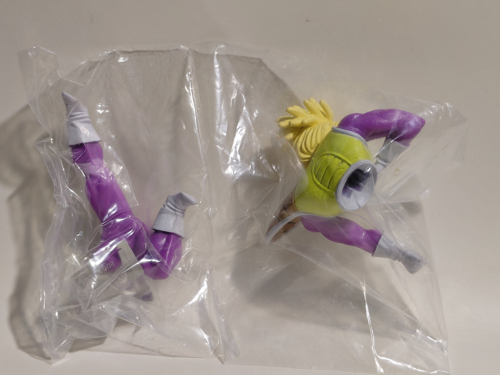 "HG Dragon Ball Kai Part 21 Super Saiyan vs. Super Saiyan Arc" Sauzer (Cooler's Armored Squadron) Trading Figure