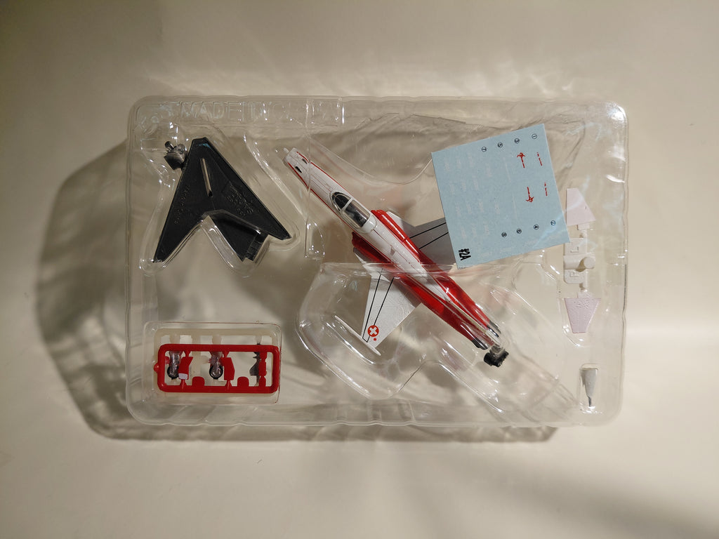 F-Toys 1/144 Acroteam Collection 2. Swiss Air Force F-5E Tiger II #2A