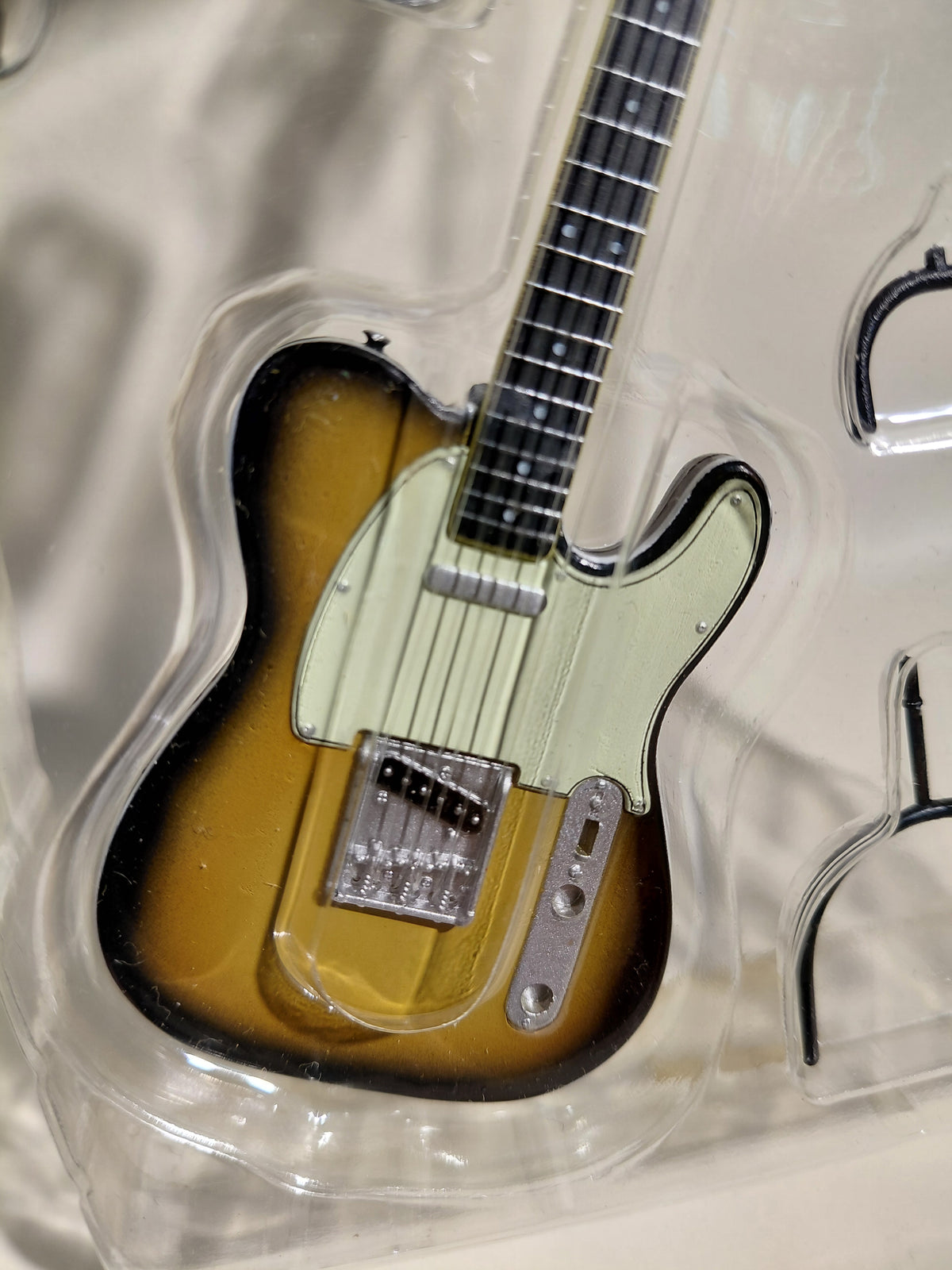 F-toys Fender Guitar Collection 60s Custom TELECASTER - Custom Telecaster - 3 colors Sunburst "Fender Guitar Collection"