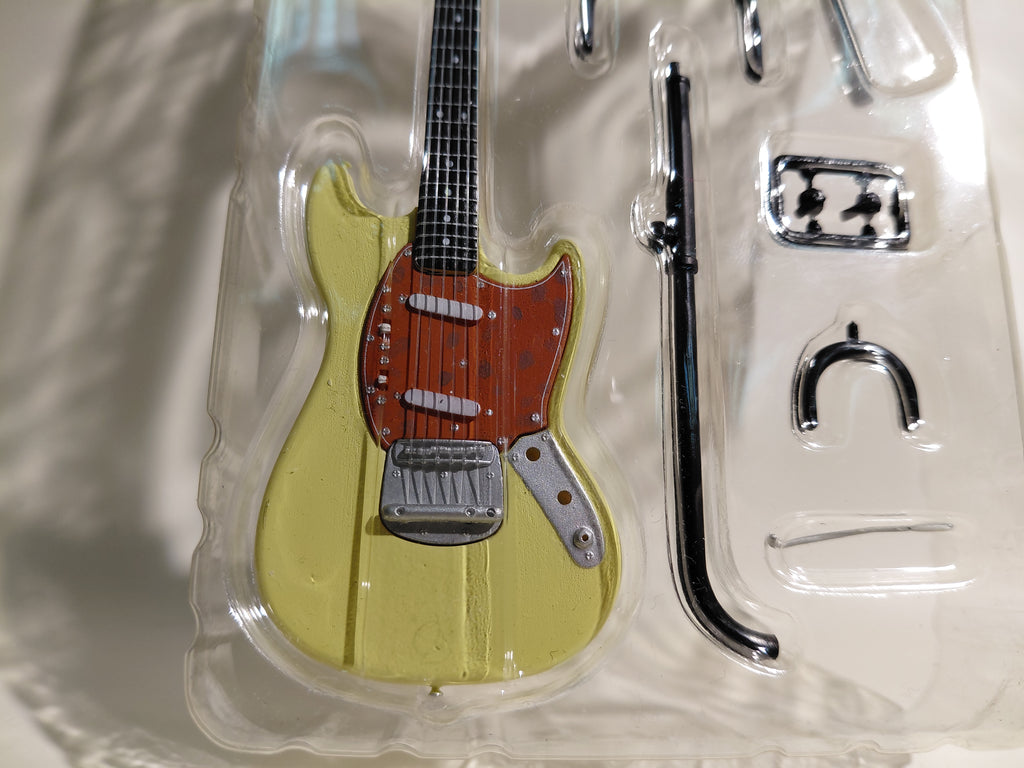 Fender 1/8 Guitar Collection 2 ~ '67 Mustang Yellow