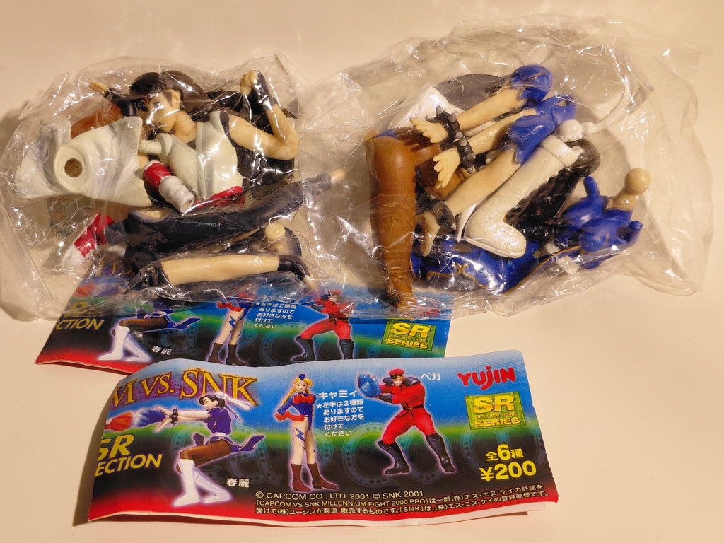 YUJIN CAPCOM VS SNK SR Figure Yuri Sakazaki vs Chun Li Gashapon Street Fighter (New Sealed in bag)
