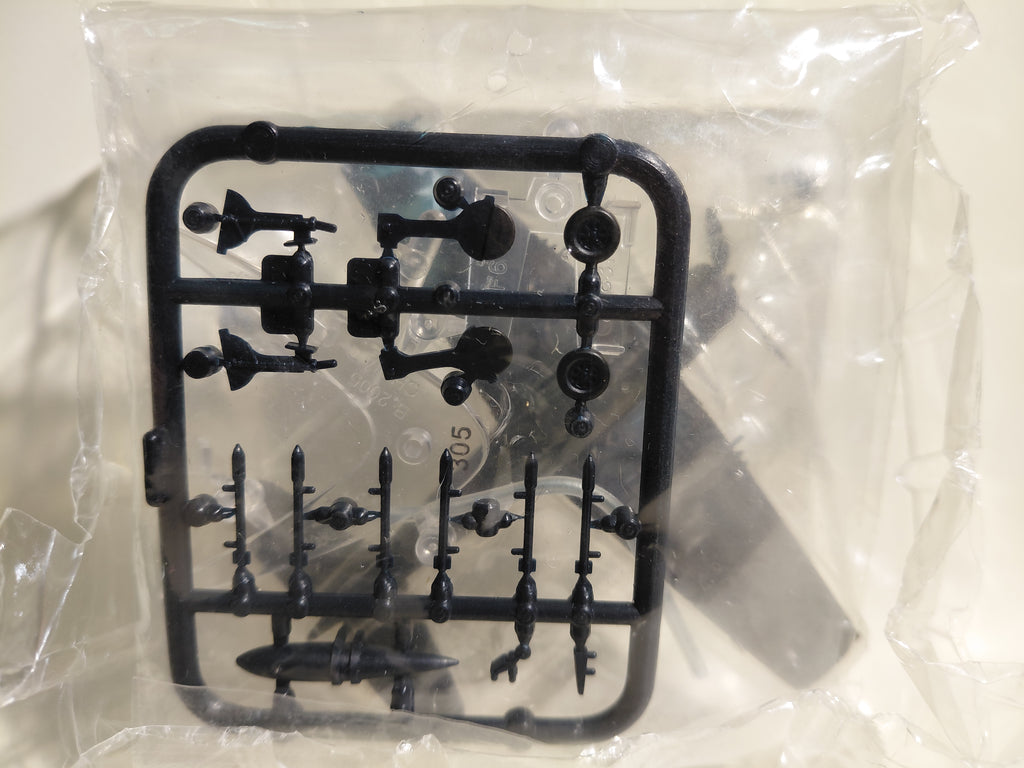 Bandai 1/144 Scale Fighter Aircraft Wing Club Collection L Part 2 #5 Grumman F6F-5 Hellcat